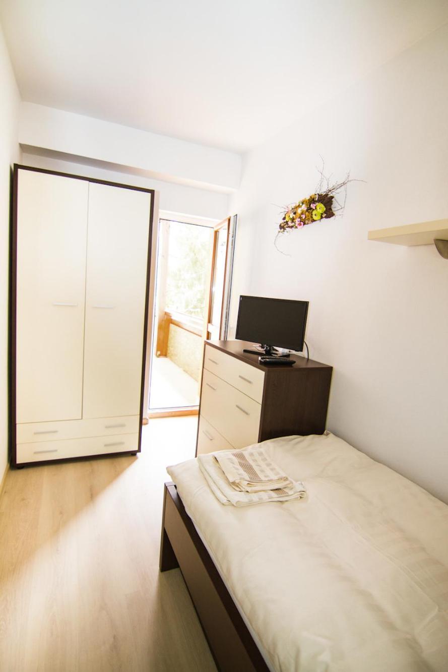 Standard Twin Room photo 3