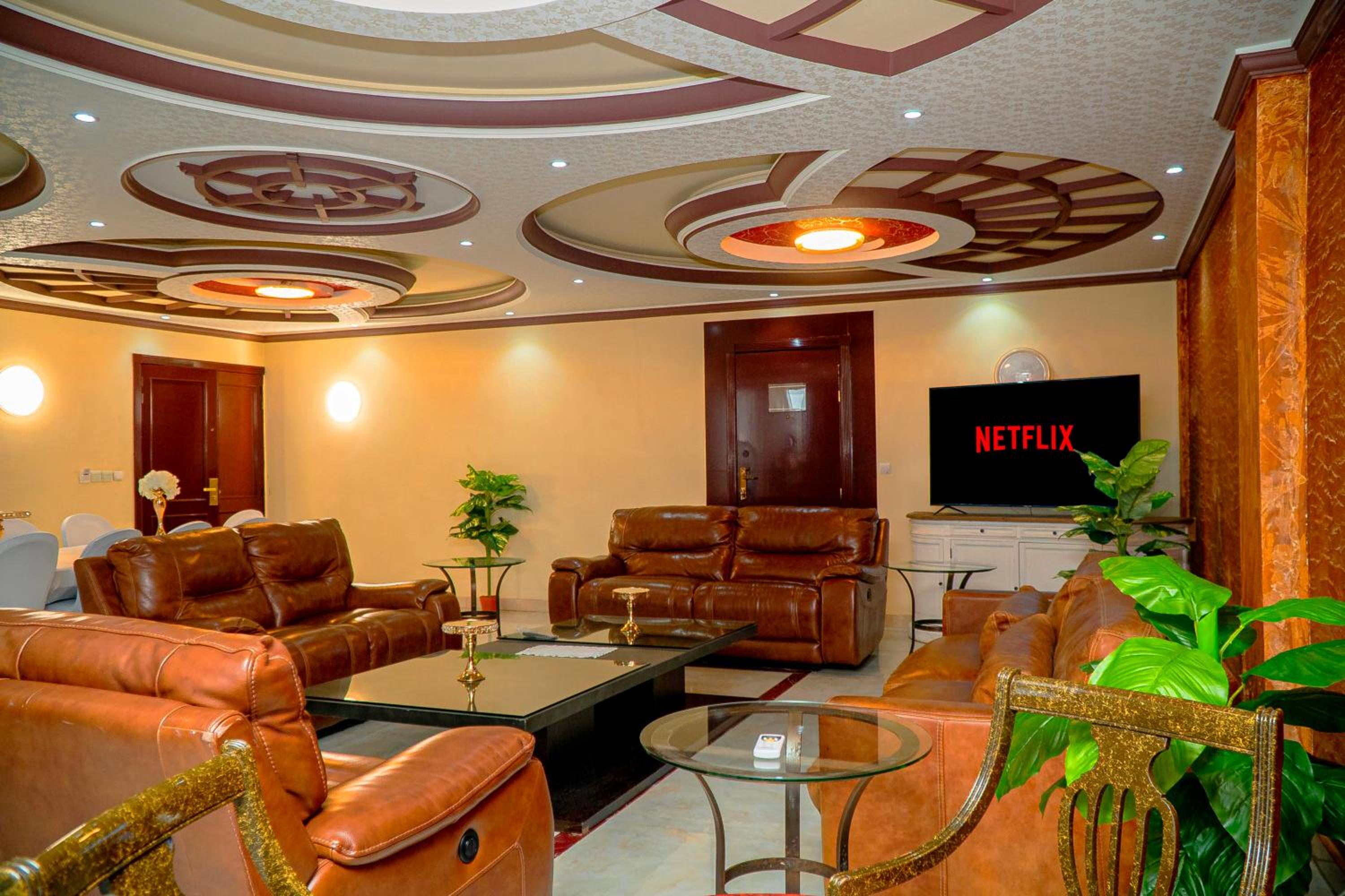 Deluxe Family Suite photo 3