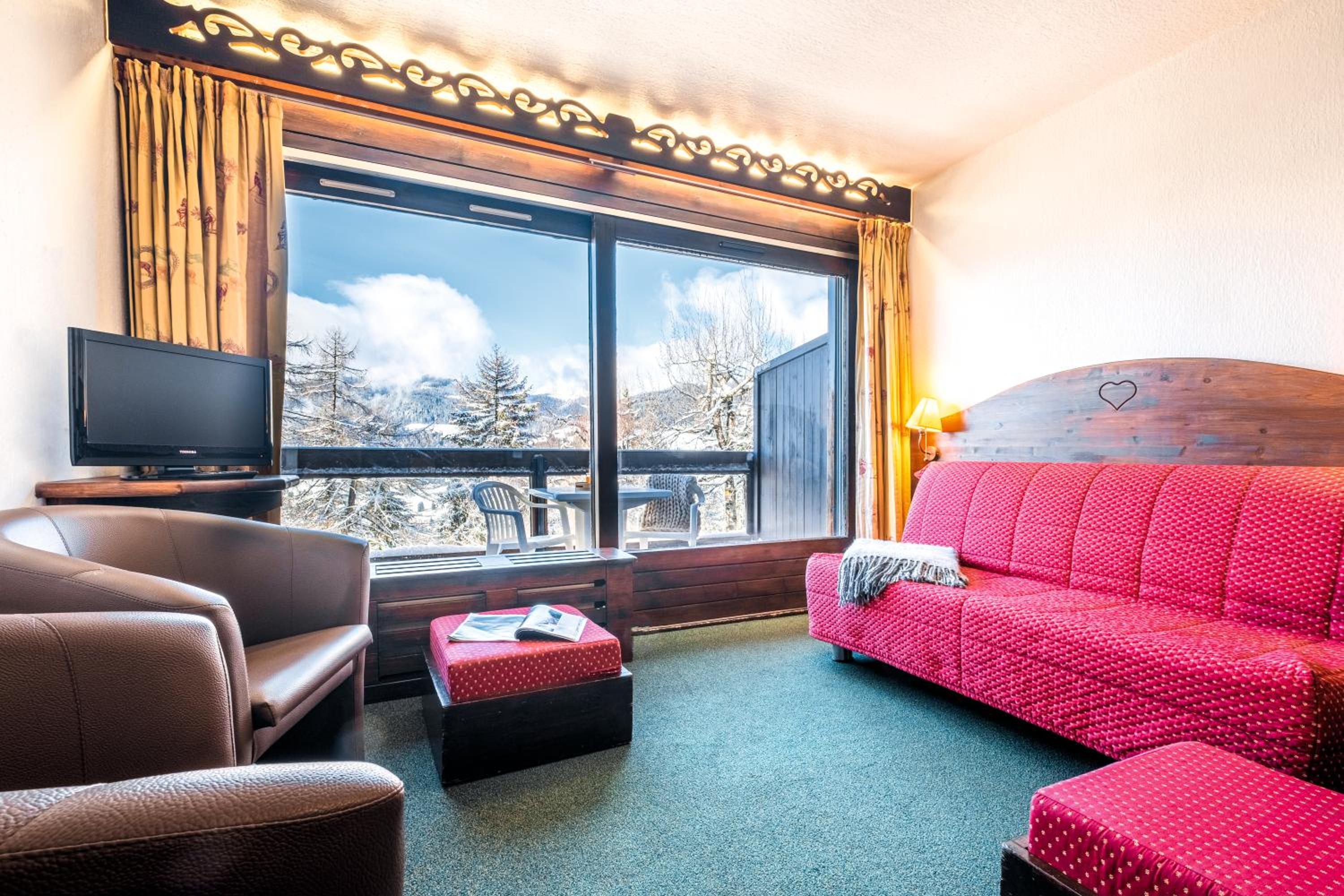 One-Bedroom Duplex Apartment with Sleeping Alcove (8 People) - Sunday