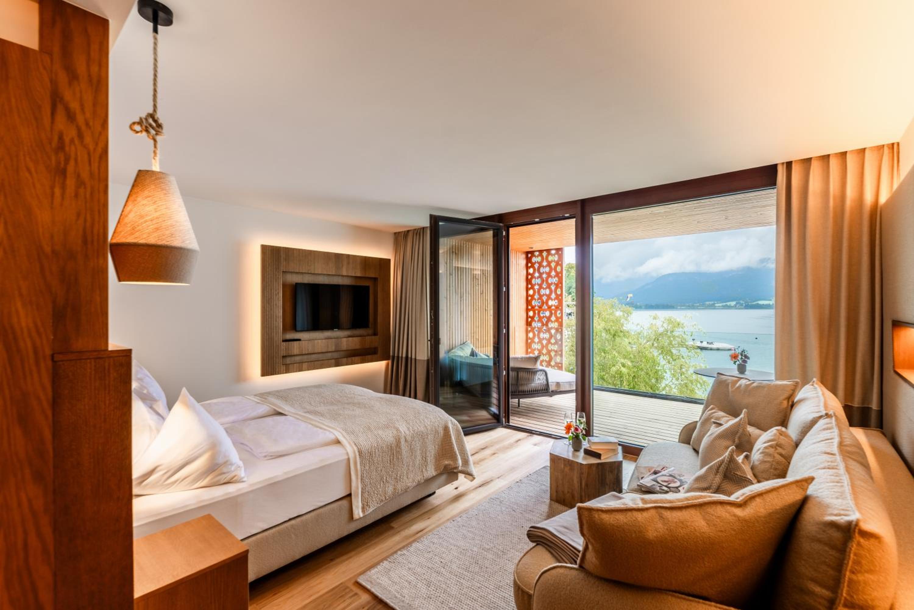 Deluxe Double or Twin Room photo 1