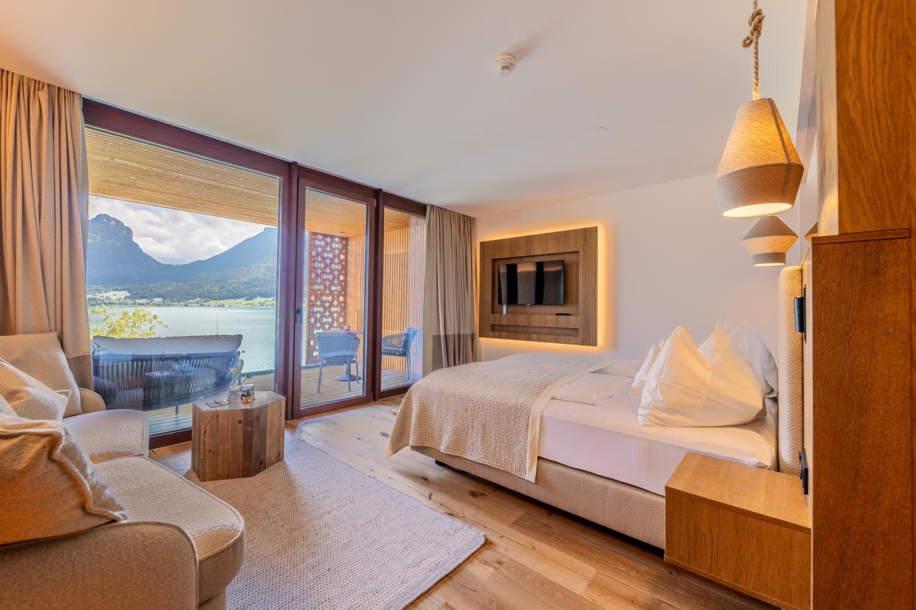 Deluxe Double or Twin Room photo 2