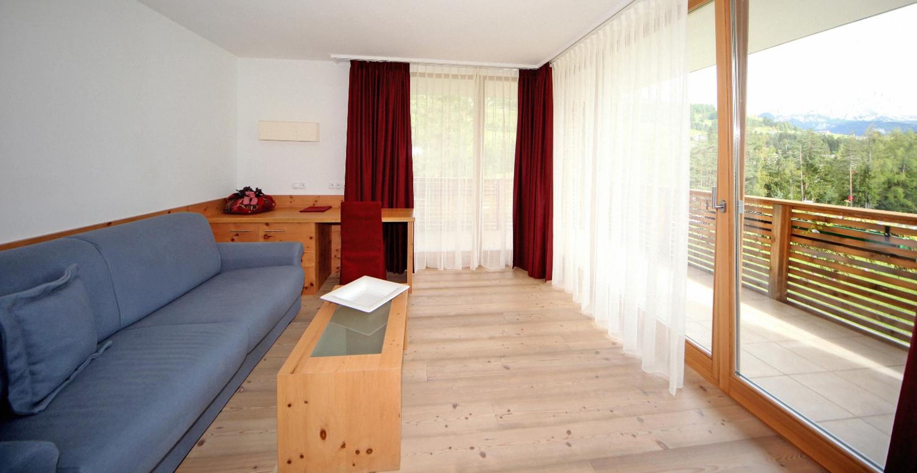 Suite with Mountain View photo 2