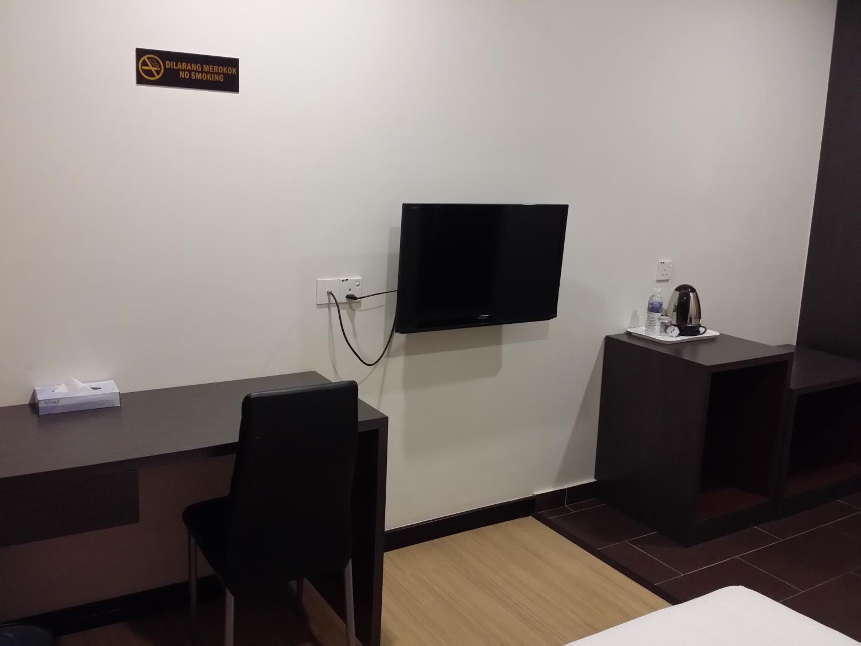 Deluxe Single Room photo 3
