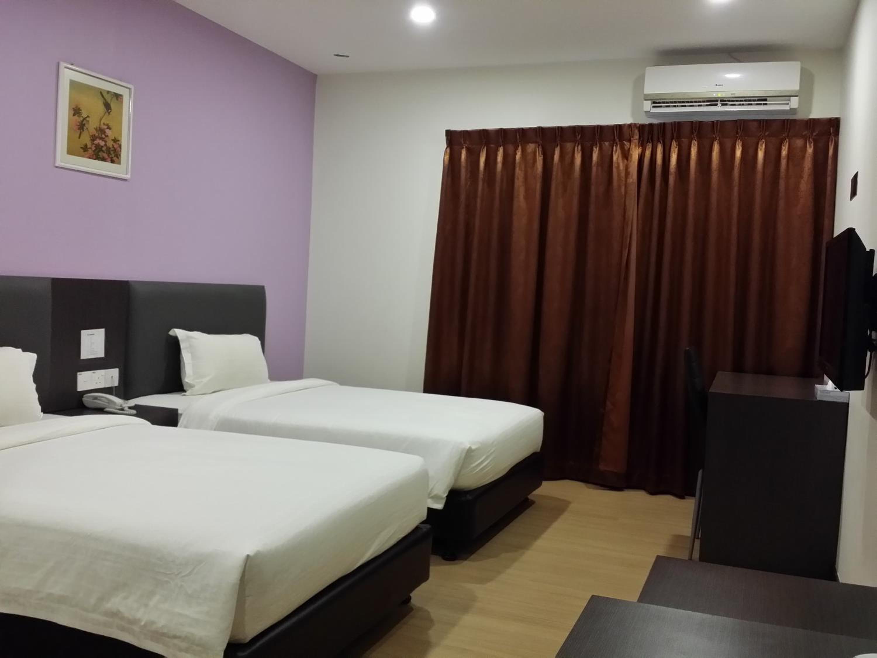 Superior Twin Room photo 3