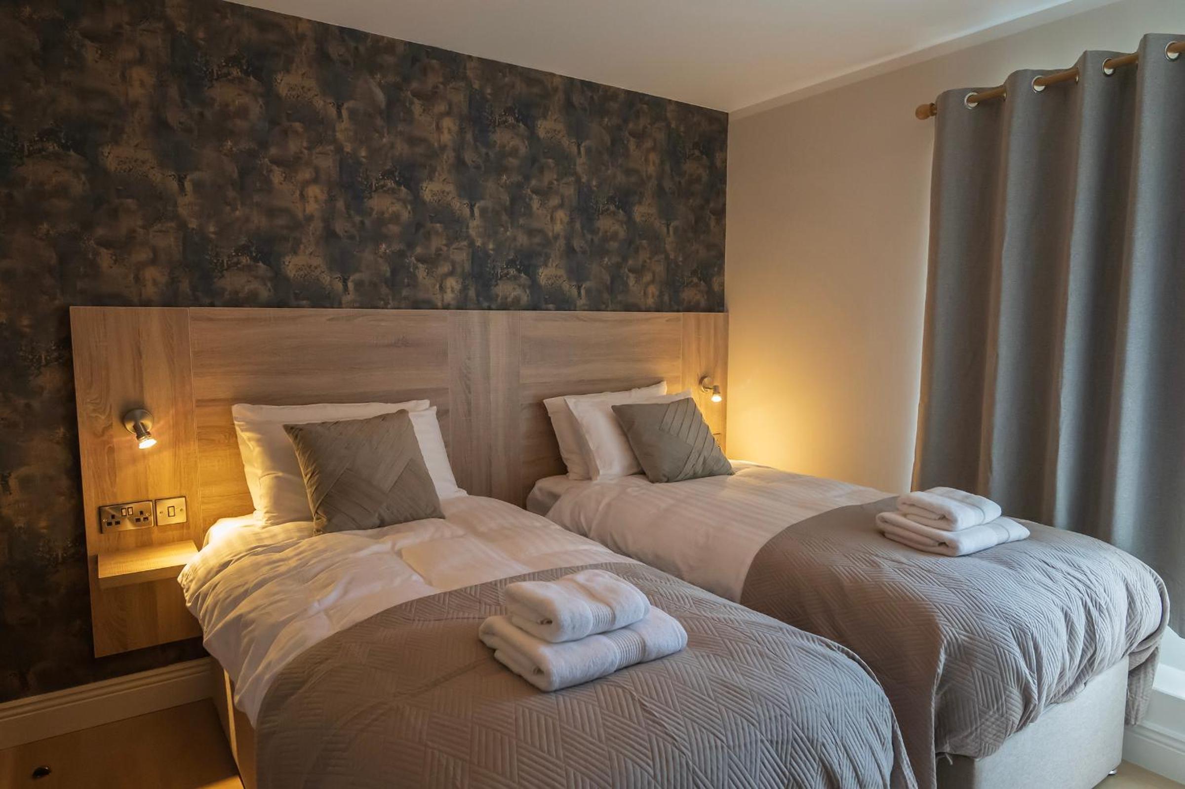 Double or Twin Room with Private Bathroom