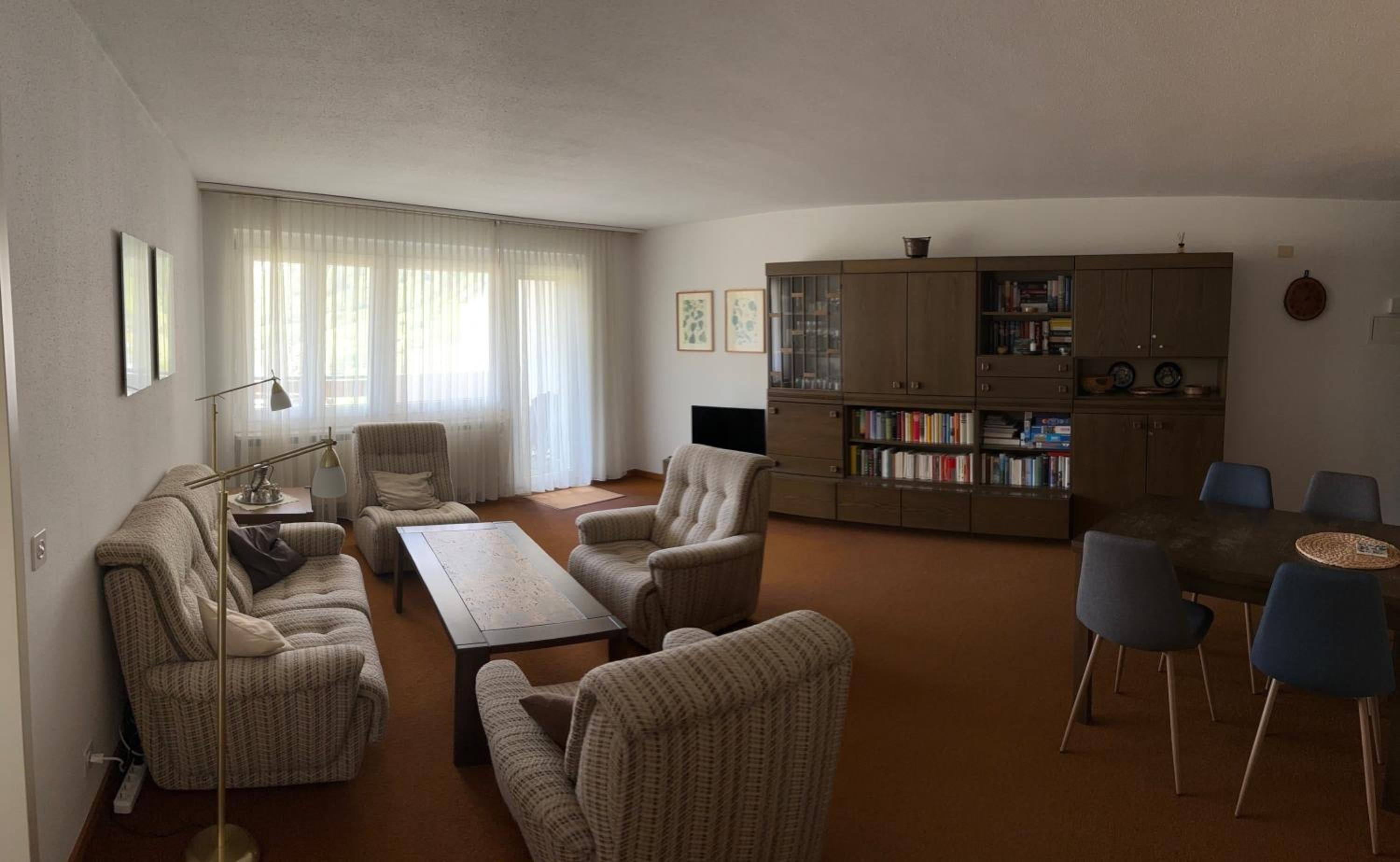 Two-Bedroom Apartment with Mountain View