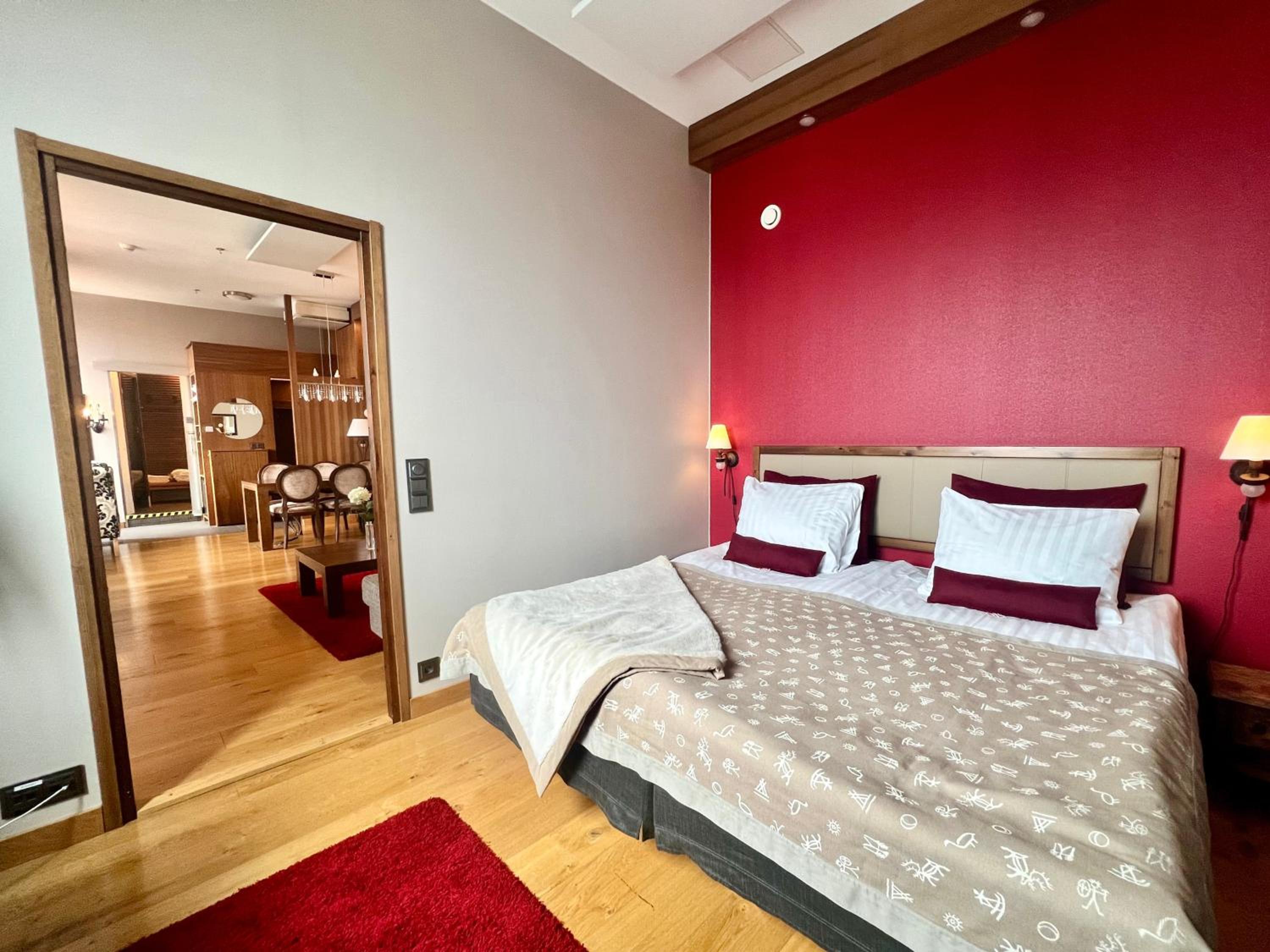 Aurora Suite - Photo 1