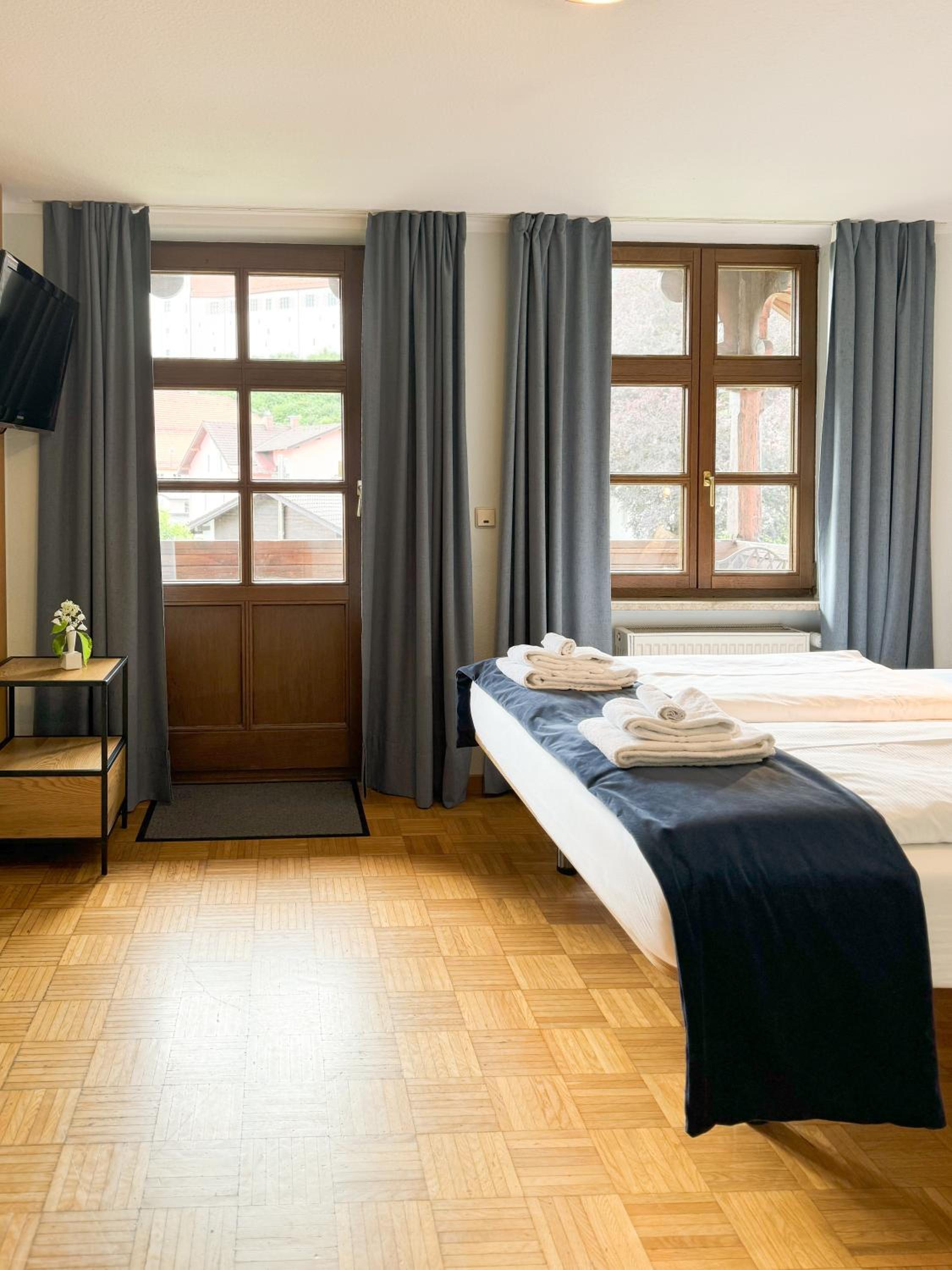Double Room - Photo 4