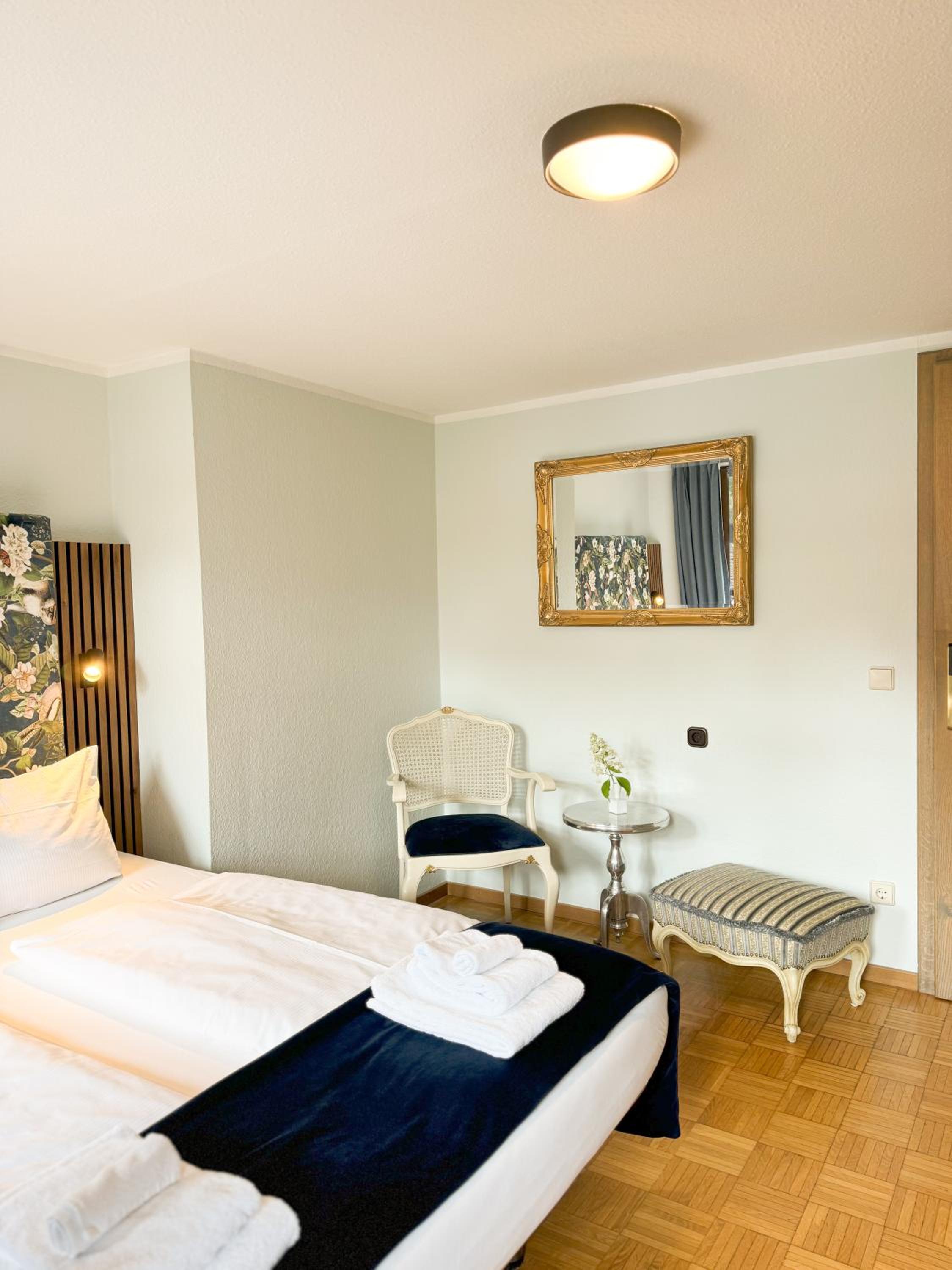 Double Room - Photo 2