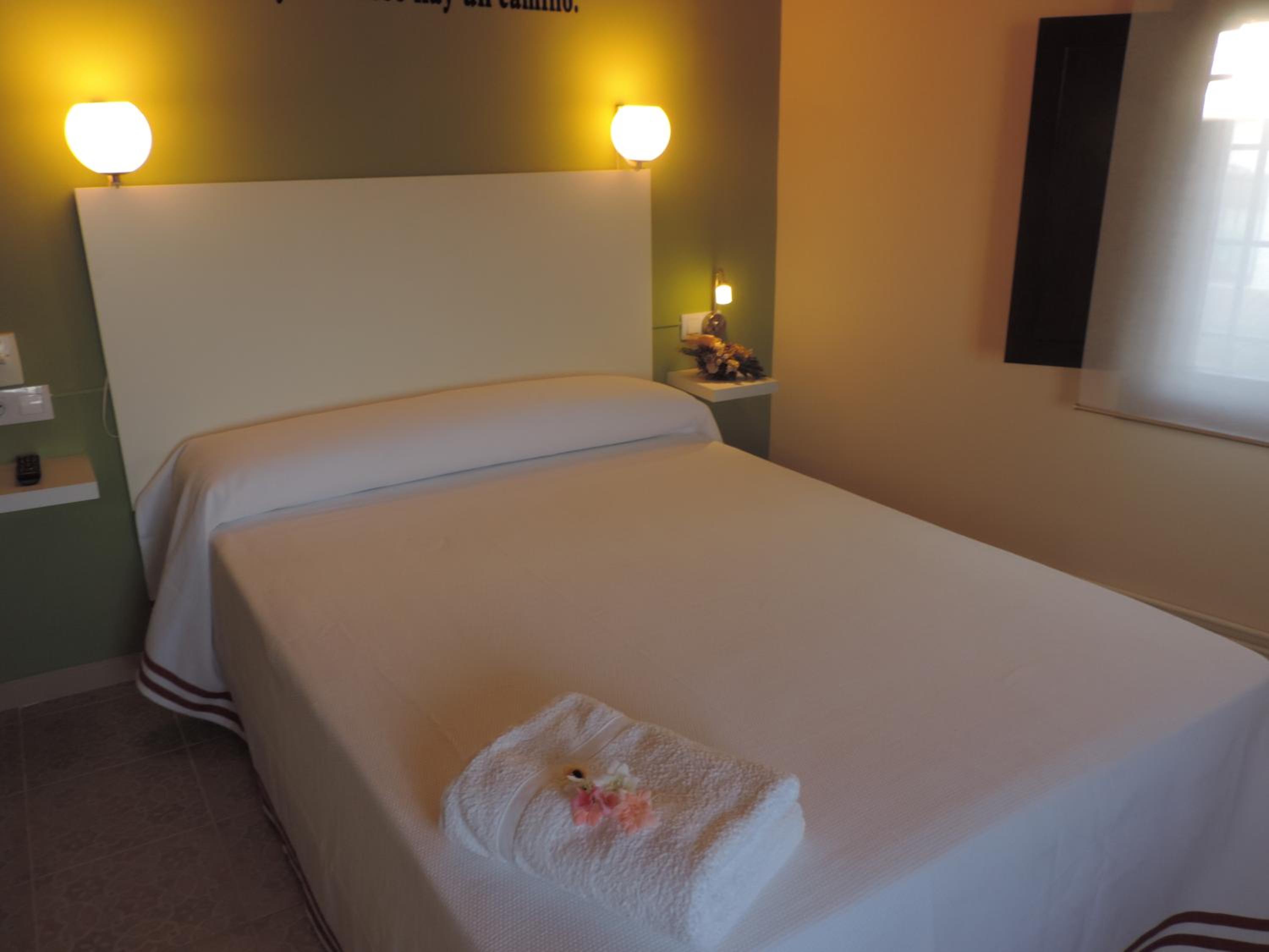 Double Room with Private Bathroom photo 2