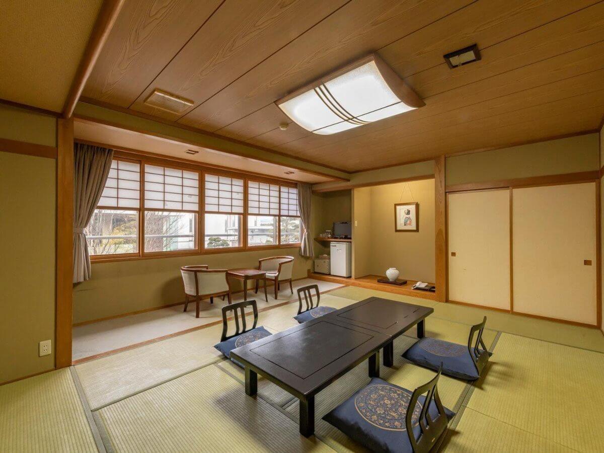 Japanese-Style Room