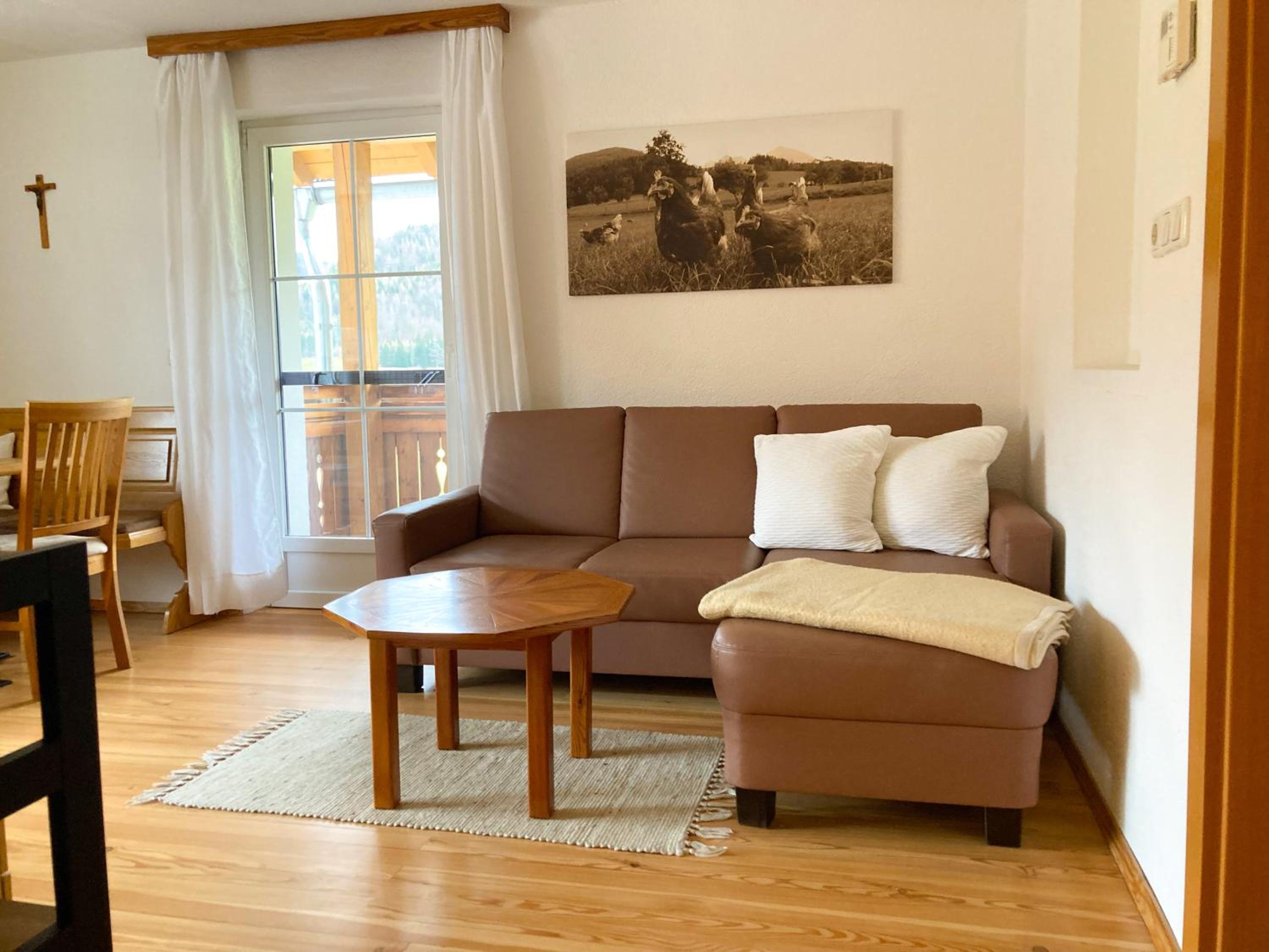 Standard Two-Bedroom Apartment with Balcony photo 2