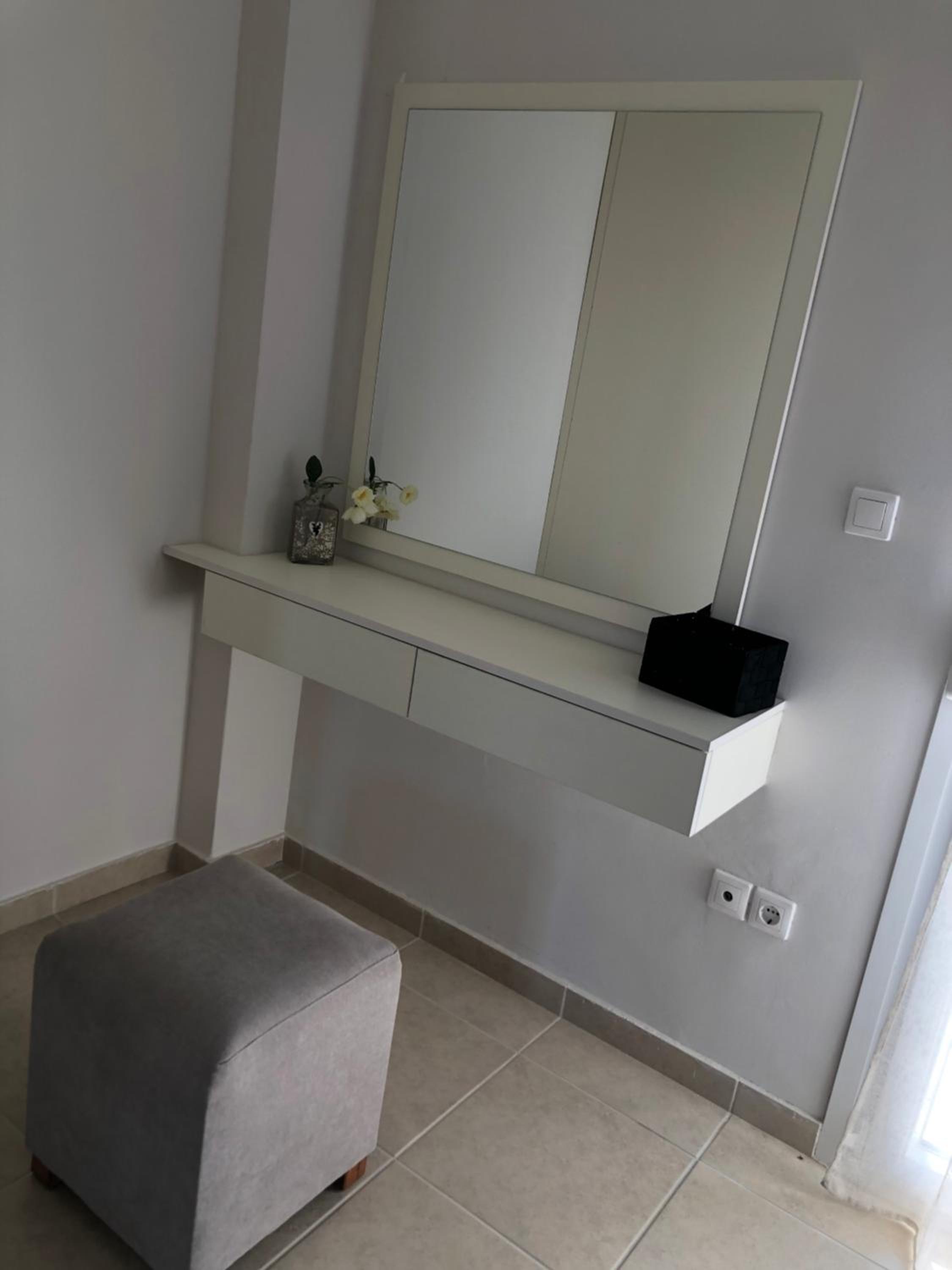 Two-Bedroom House photo 2
