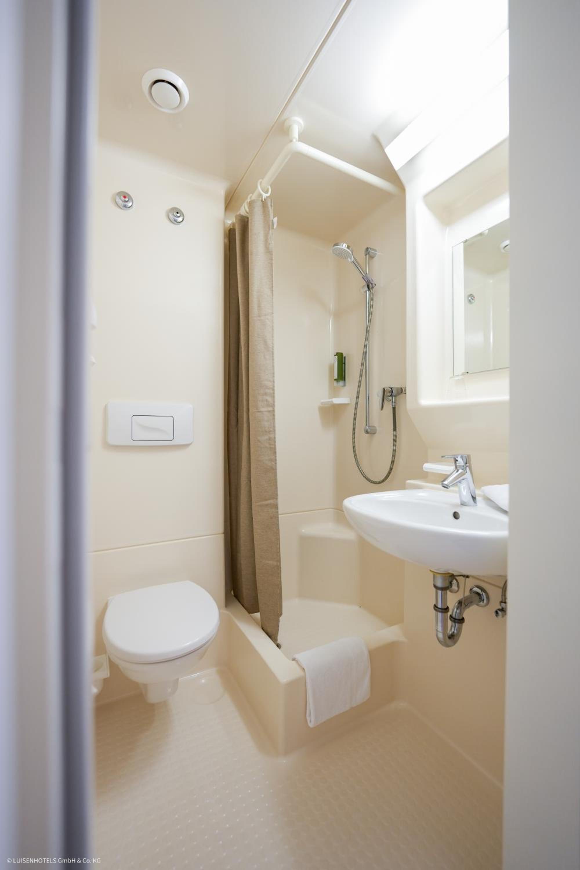 Economy Double Room - Photo 3