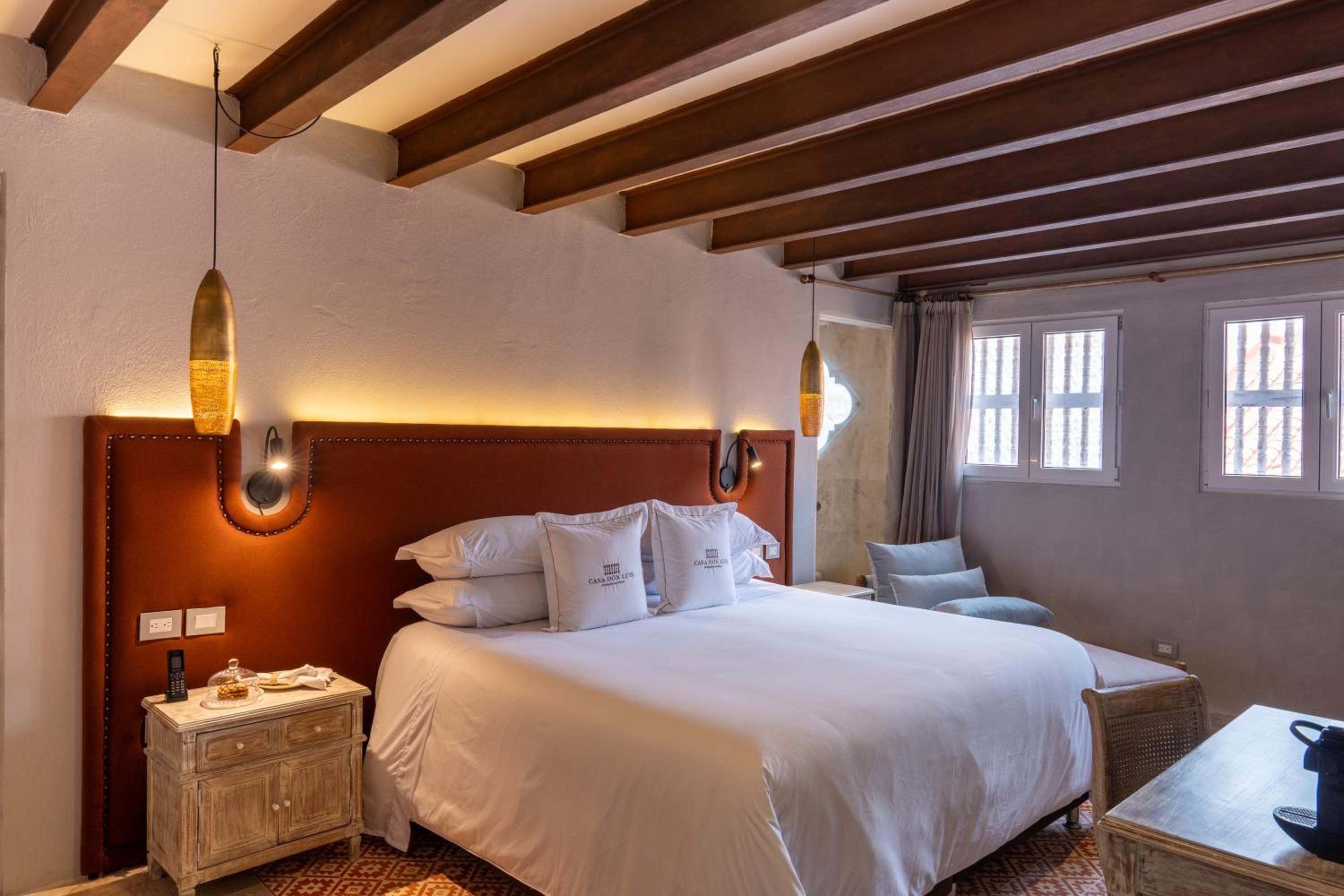 1 King Bed Studio With Balcony - Photo 7