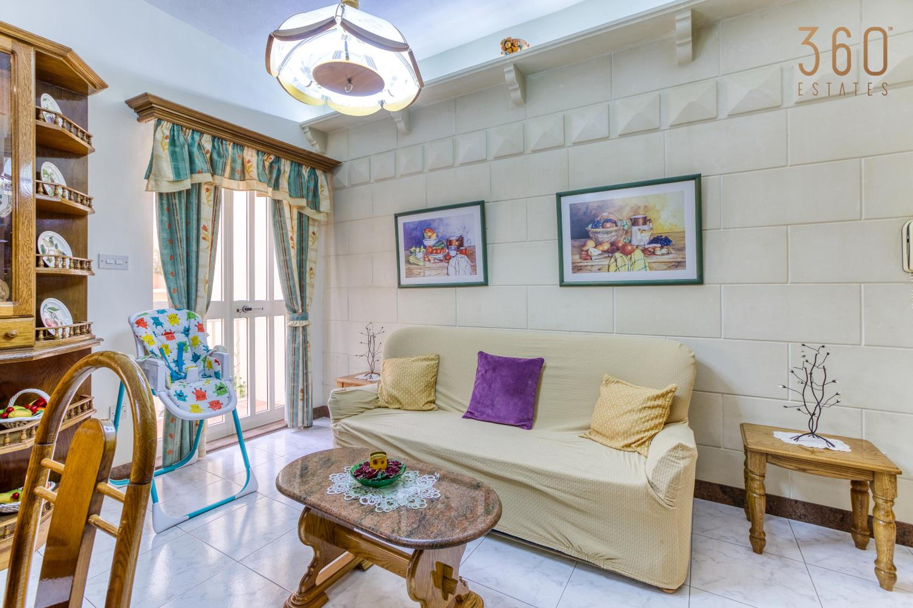 Four-Bedroom House photo 1