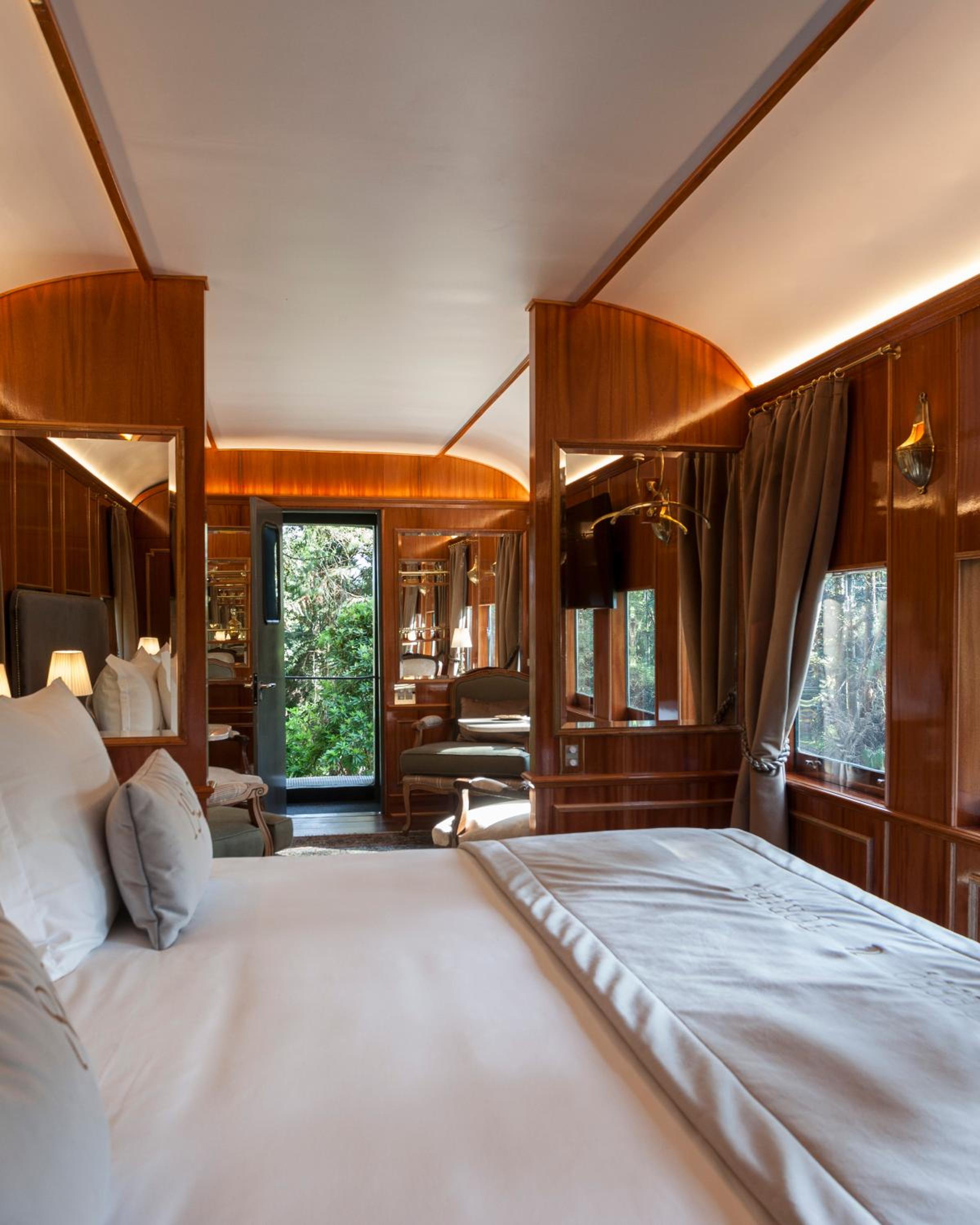 Deluxe Family Suite