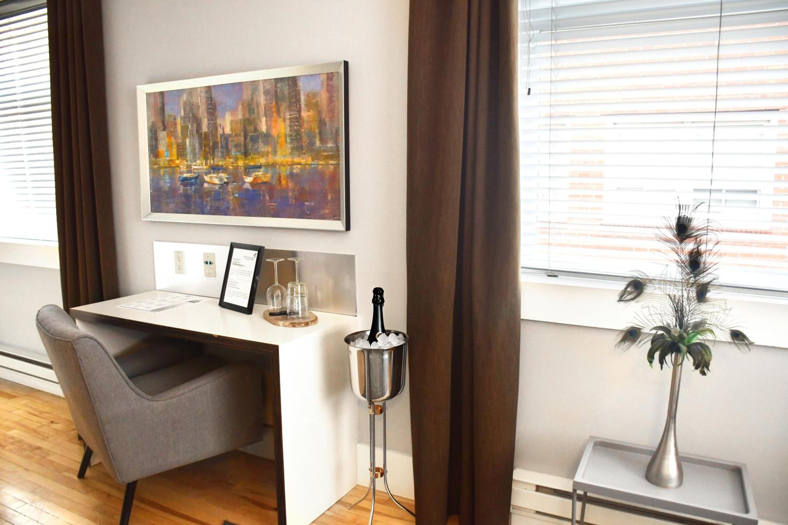 Executive Suite photo 3