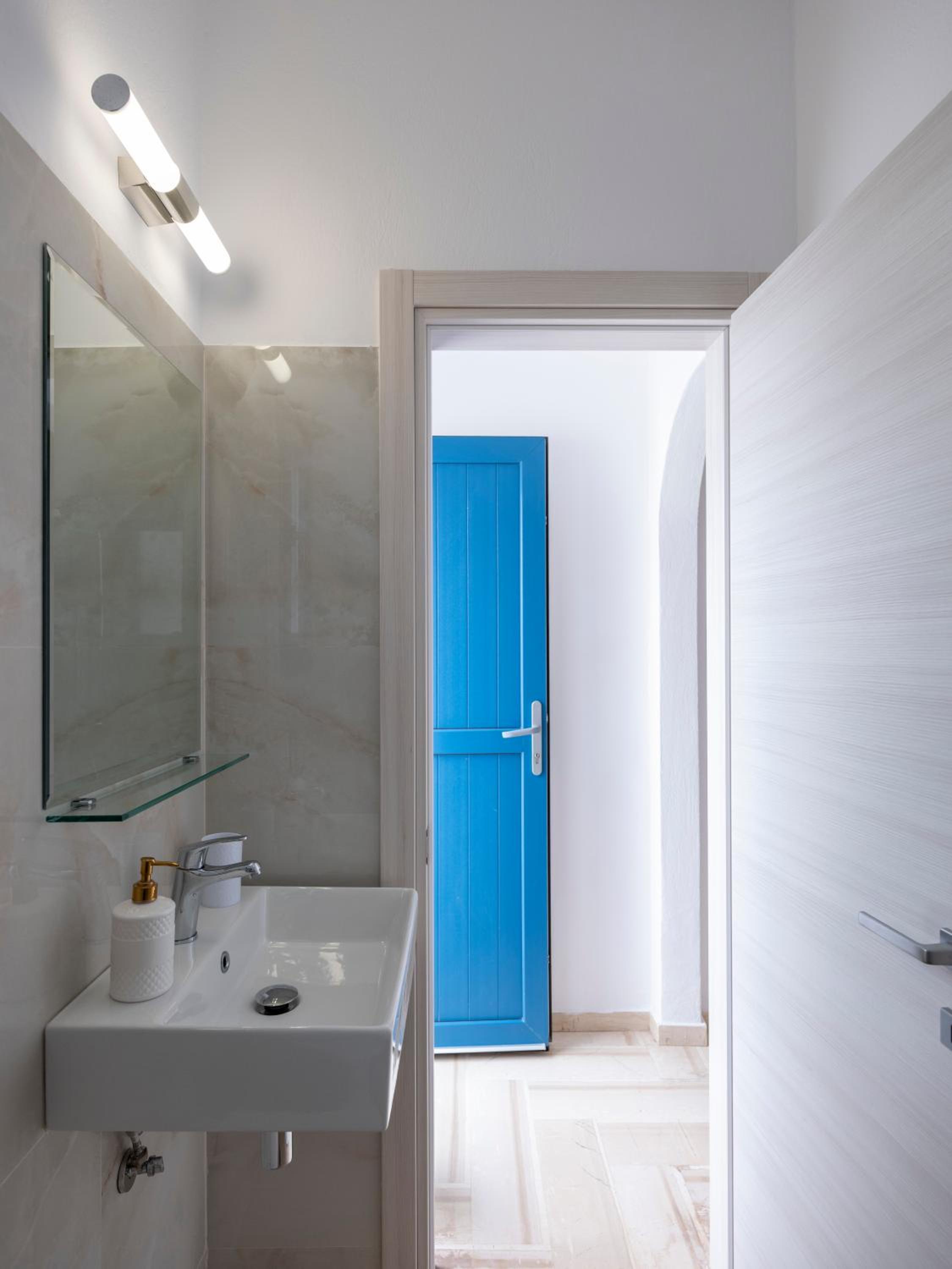 Double or Twin Room - Photo 43