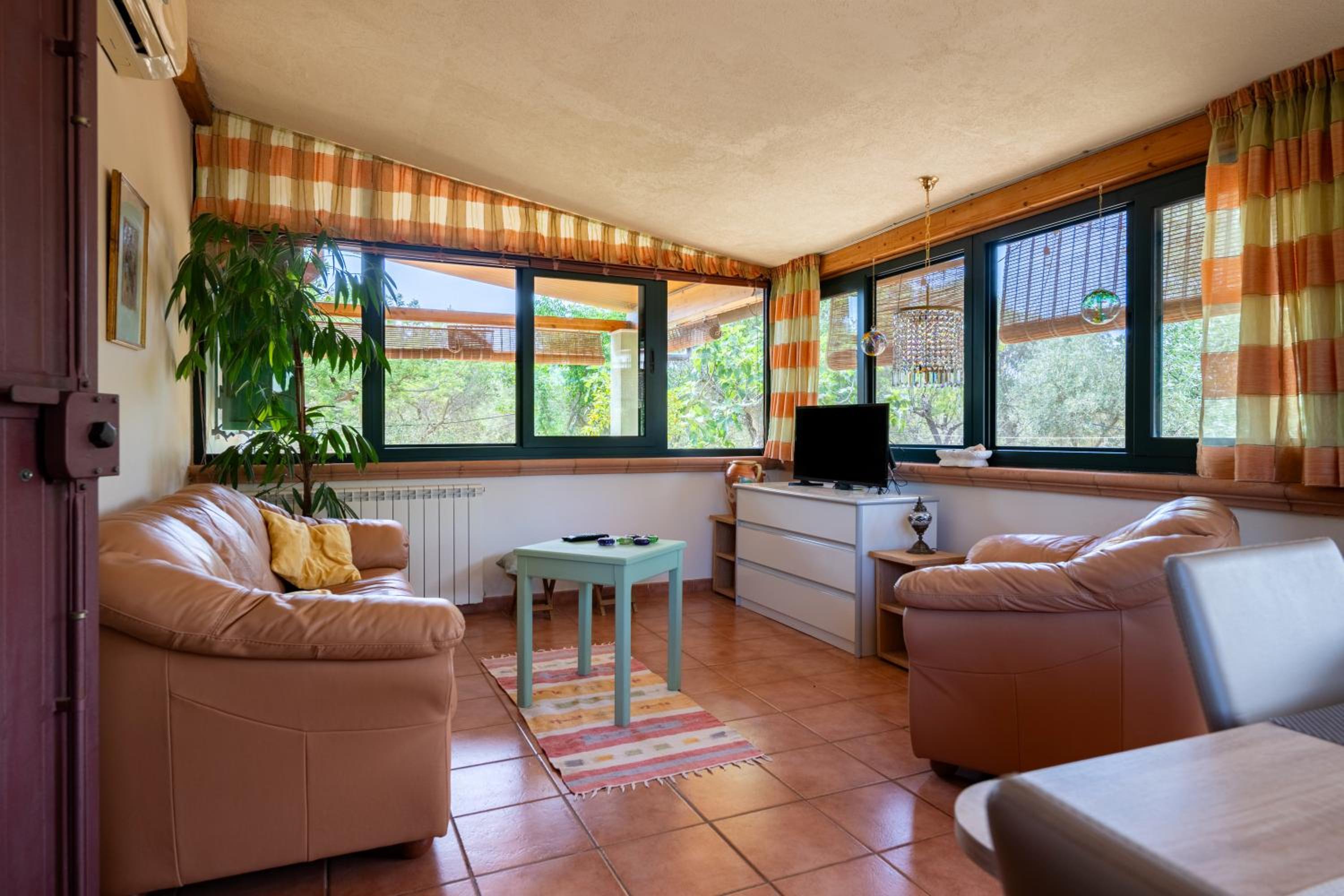 Villa with Garden View