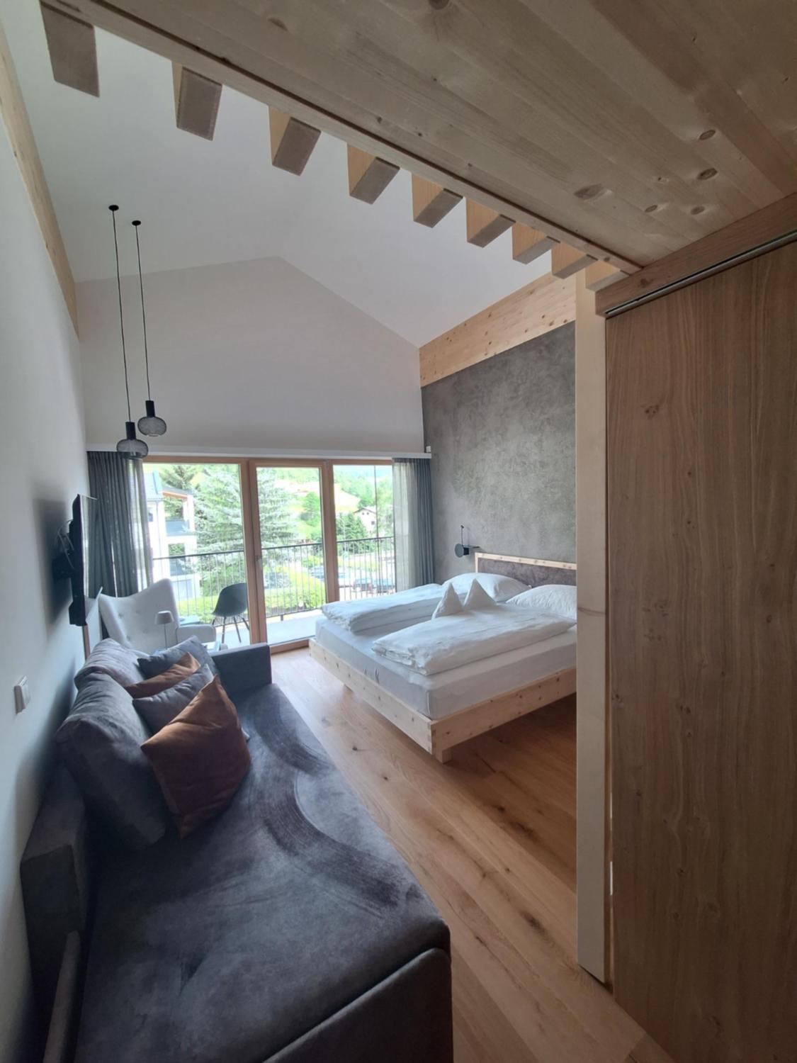 Deluxe Double Room photo 3