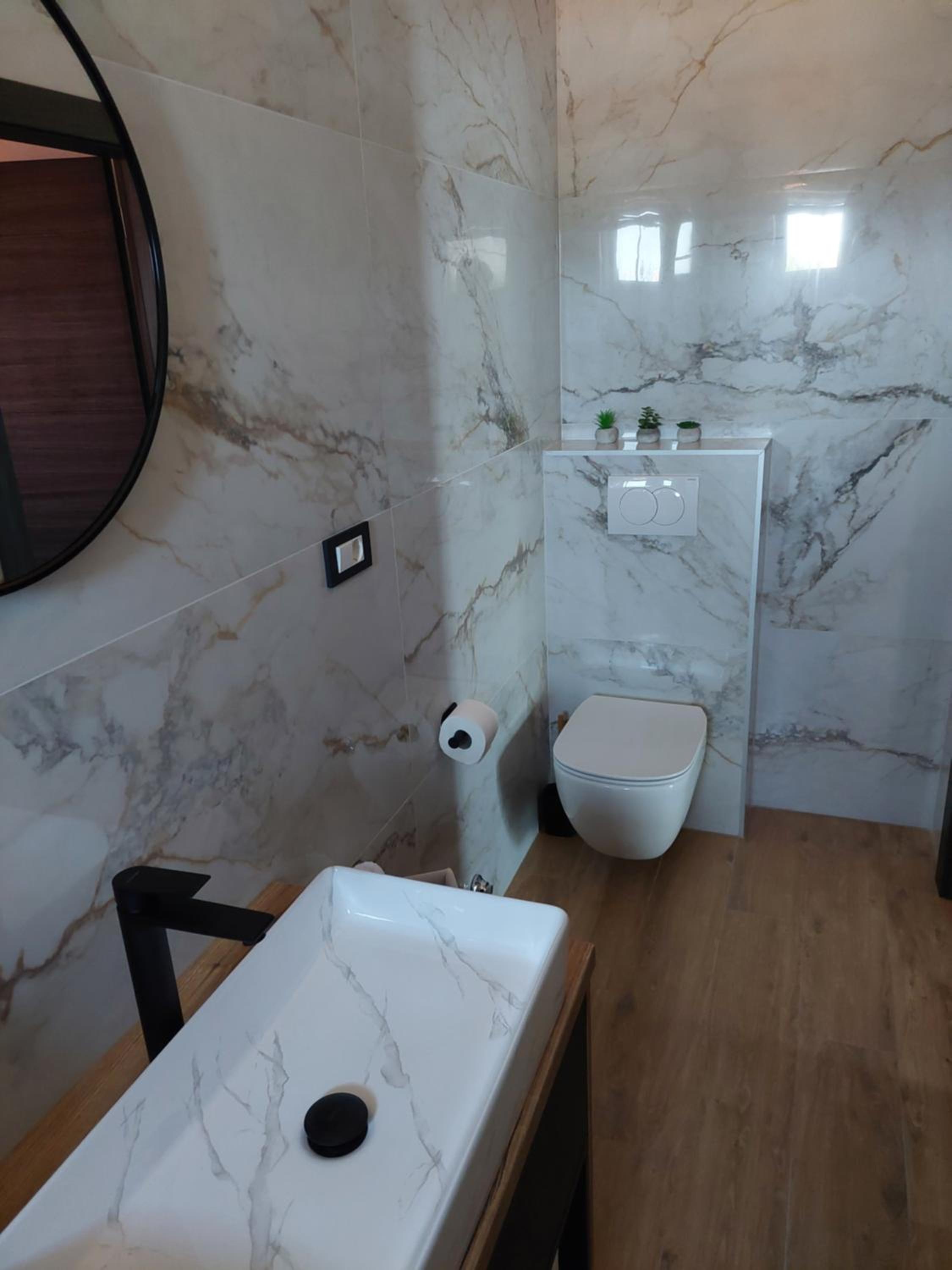 One-Bedroom Apartment - Sea Side photo 3