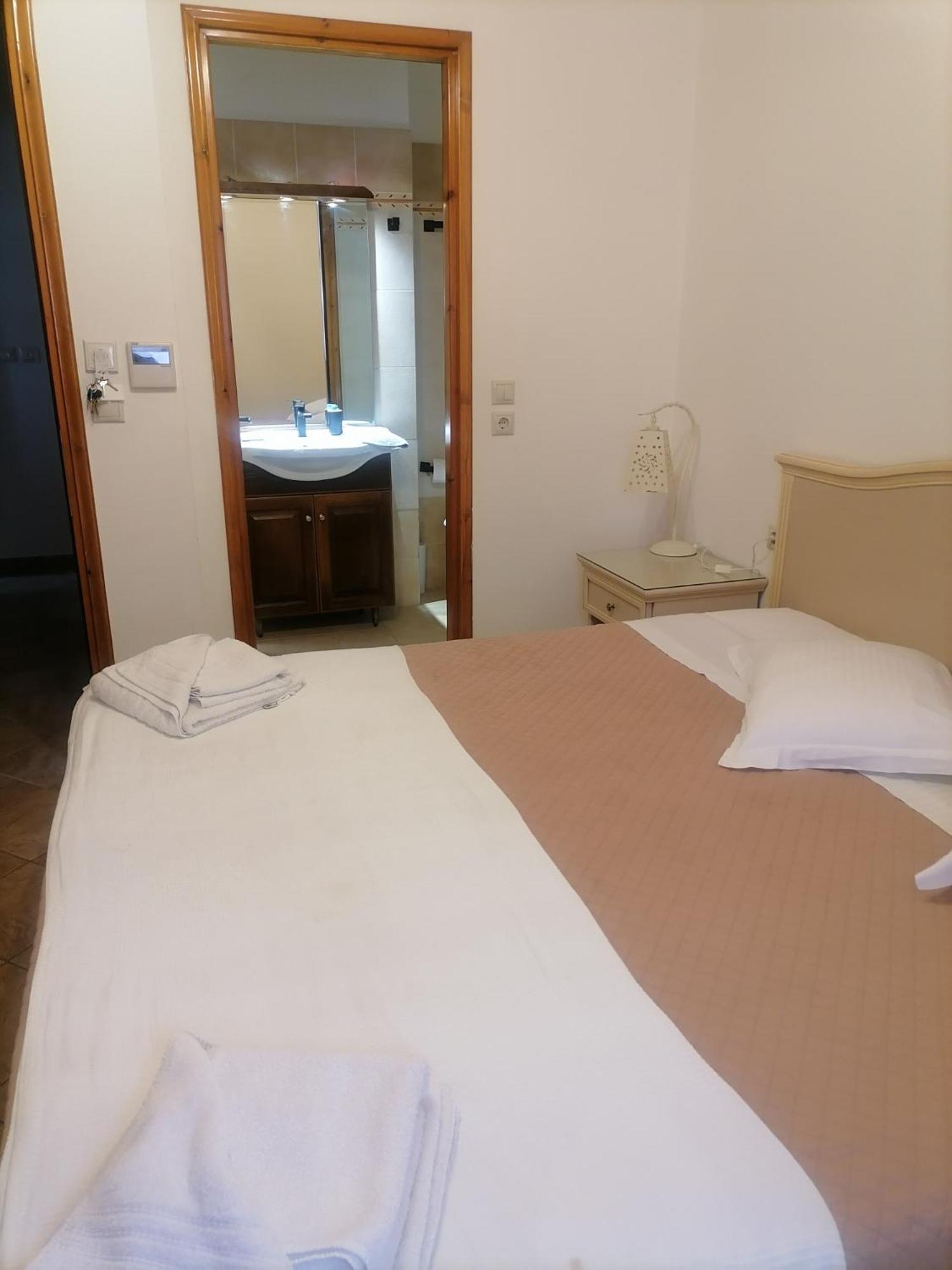 Double Room photo 3