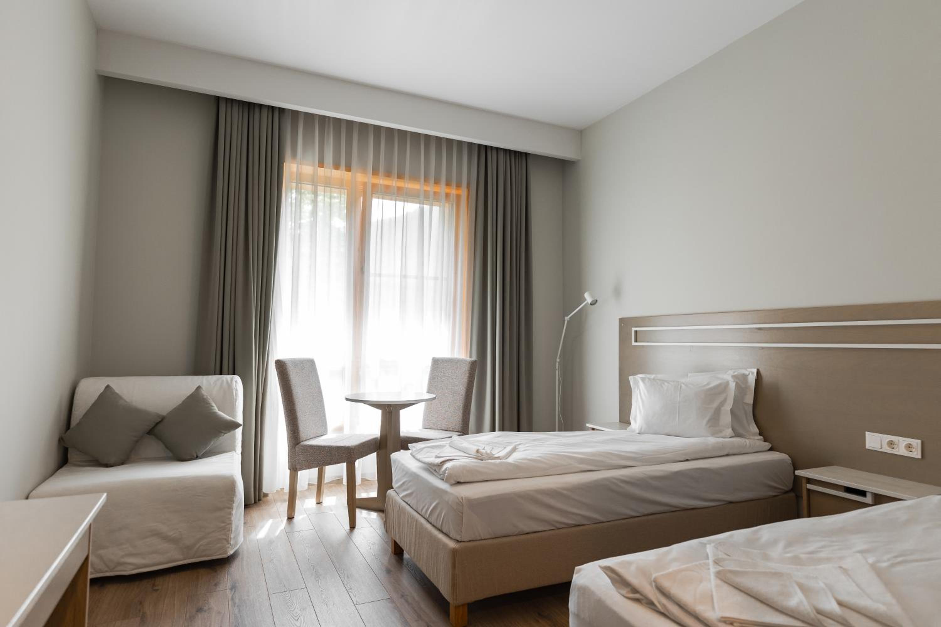 Large Twin Room photo 3