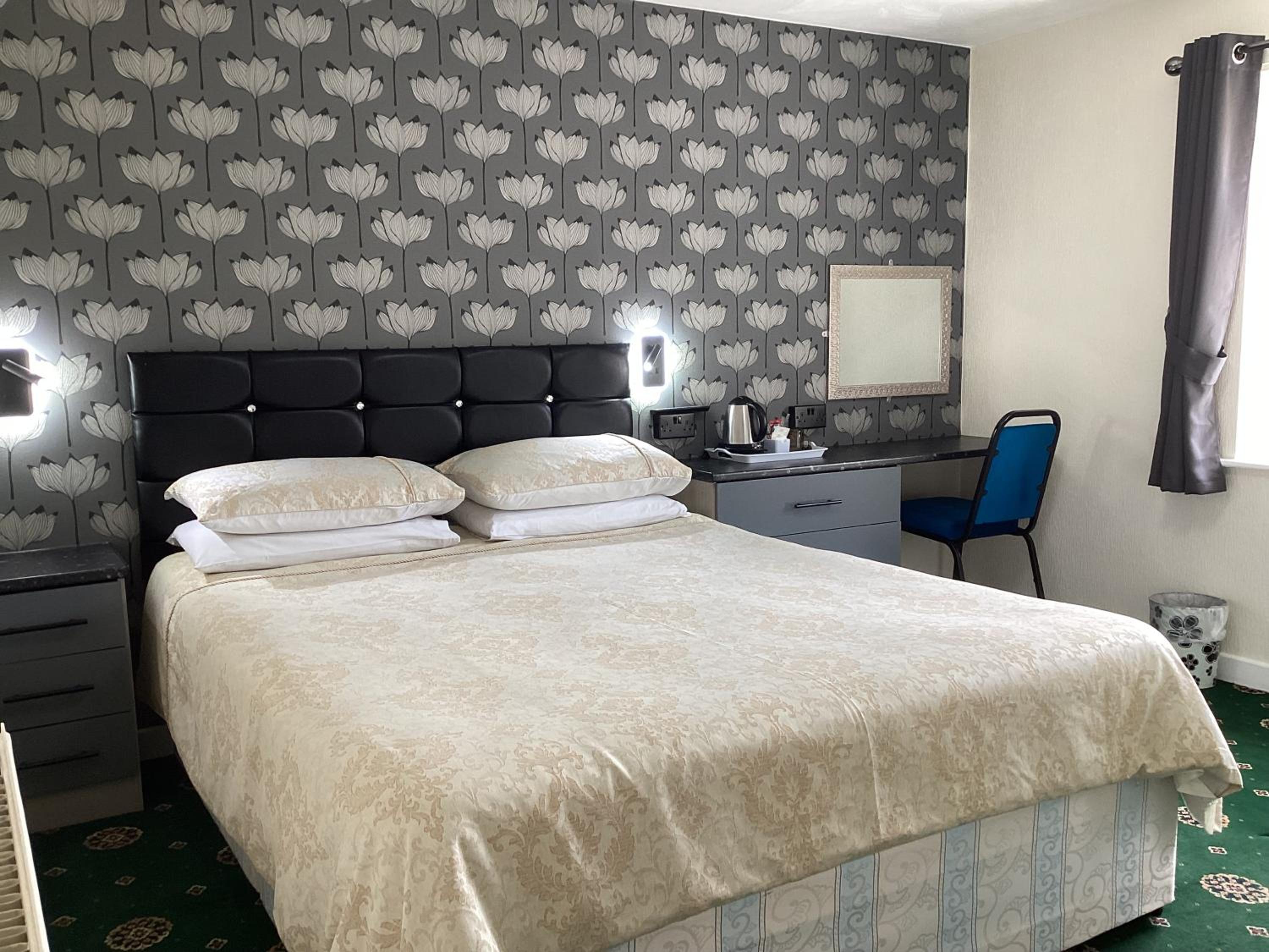 Double Room - Photo 1
