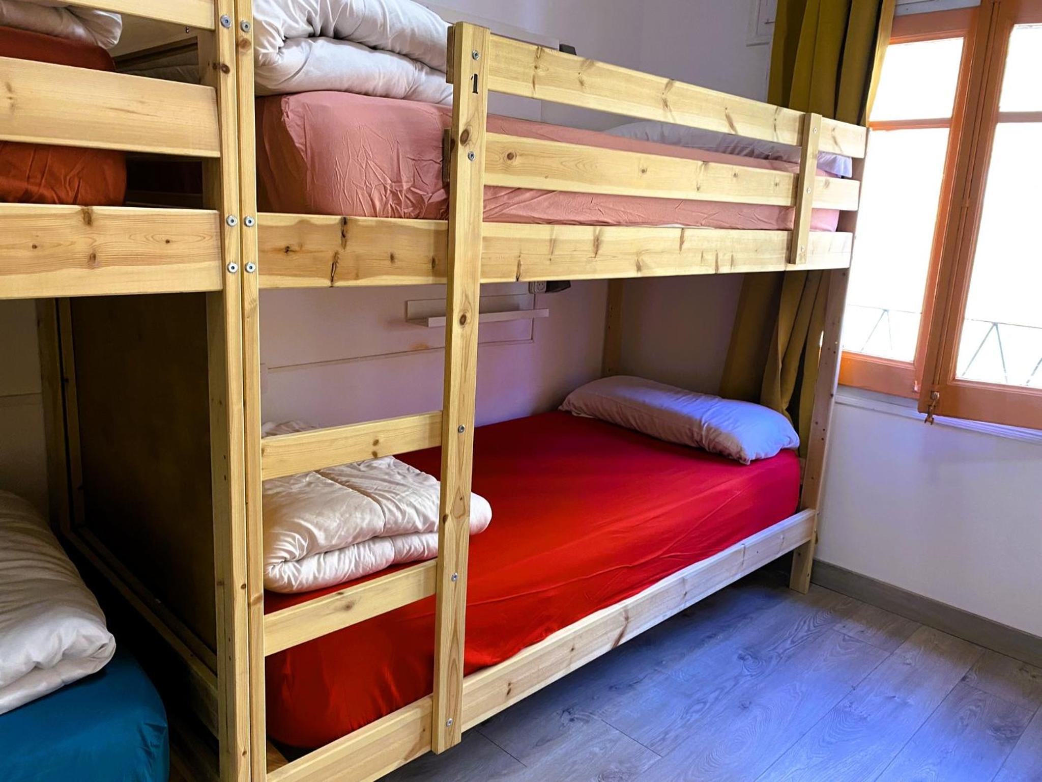 Bed in 8-Bed Dormitory Room photo 2
