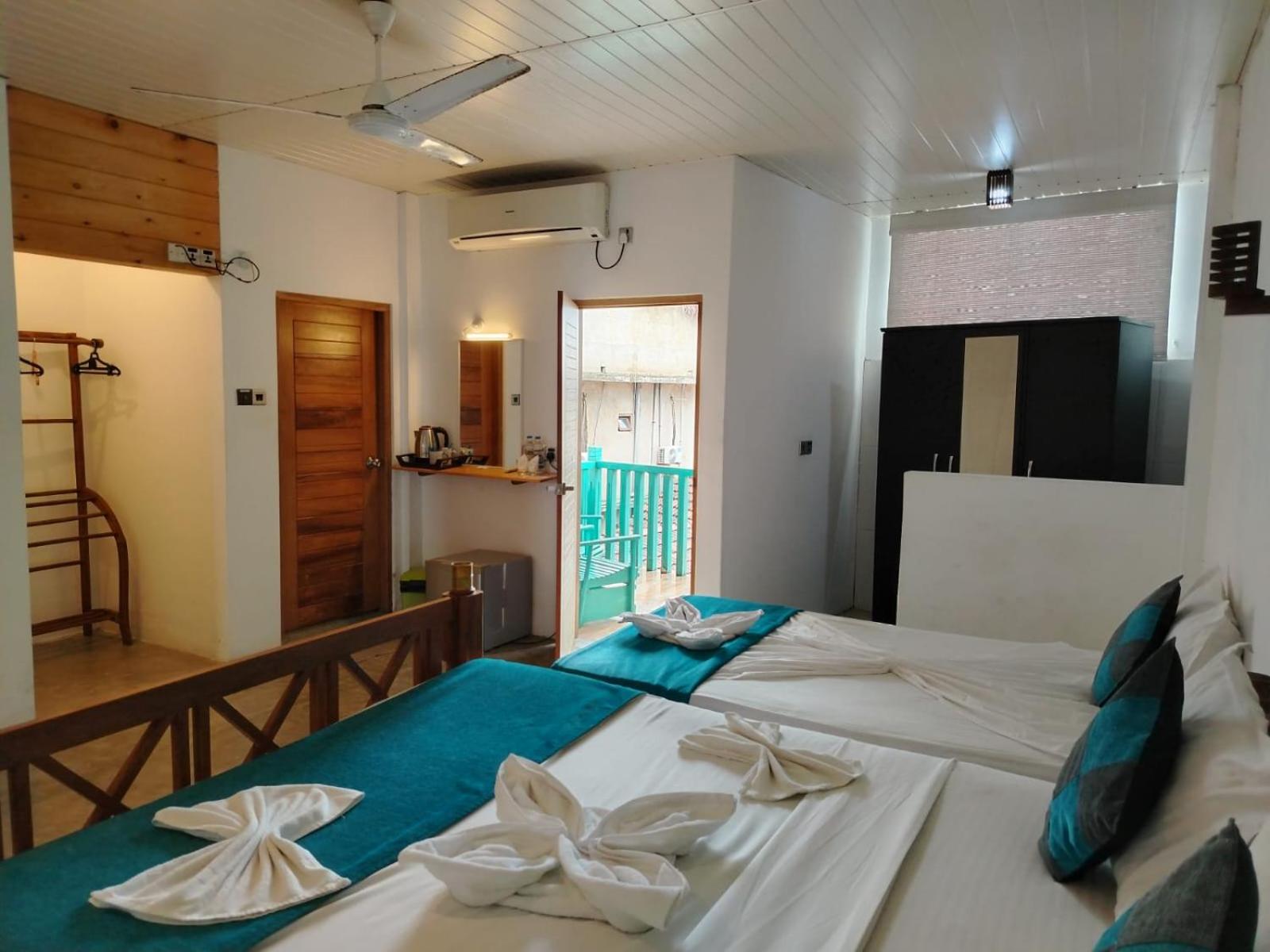 Triple Room With Balcony photo 2