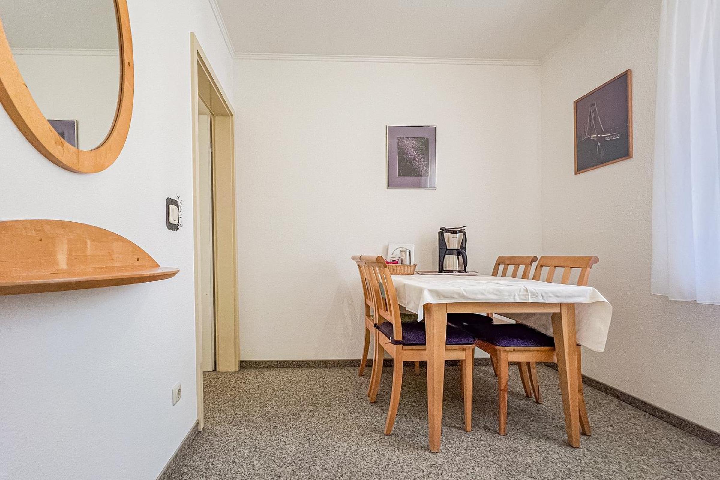 Apartment photo 3