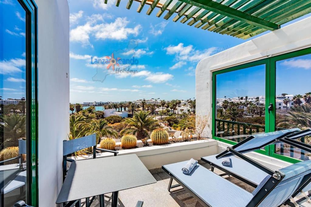 Two-Bedroom Apartment with Balcony and Sea View