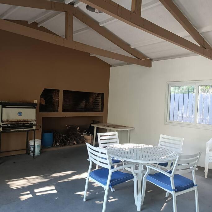 Three-Bedroom House photo 3