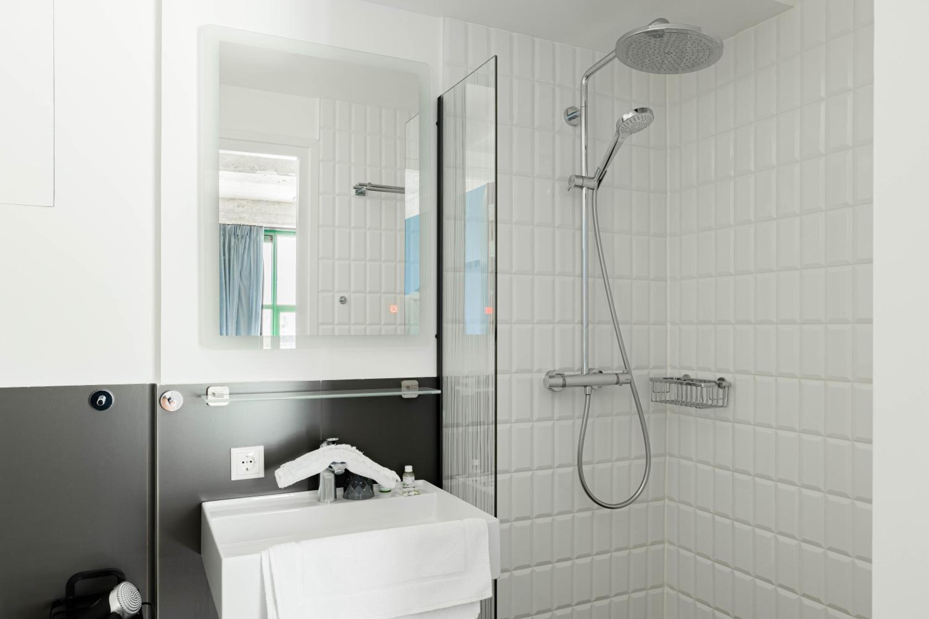 Double Room - Photo 3