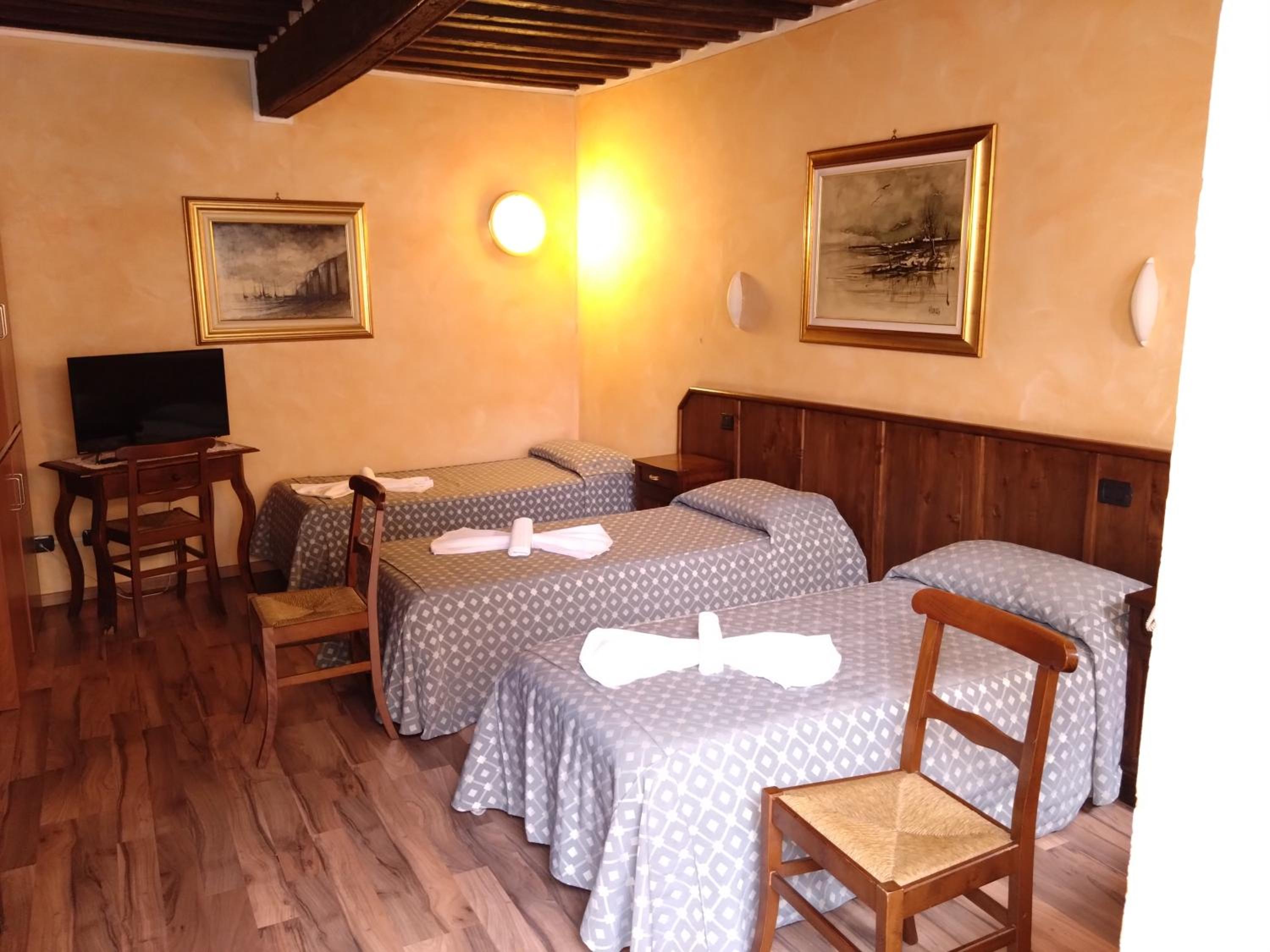 Triple Room photo 1