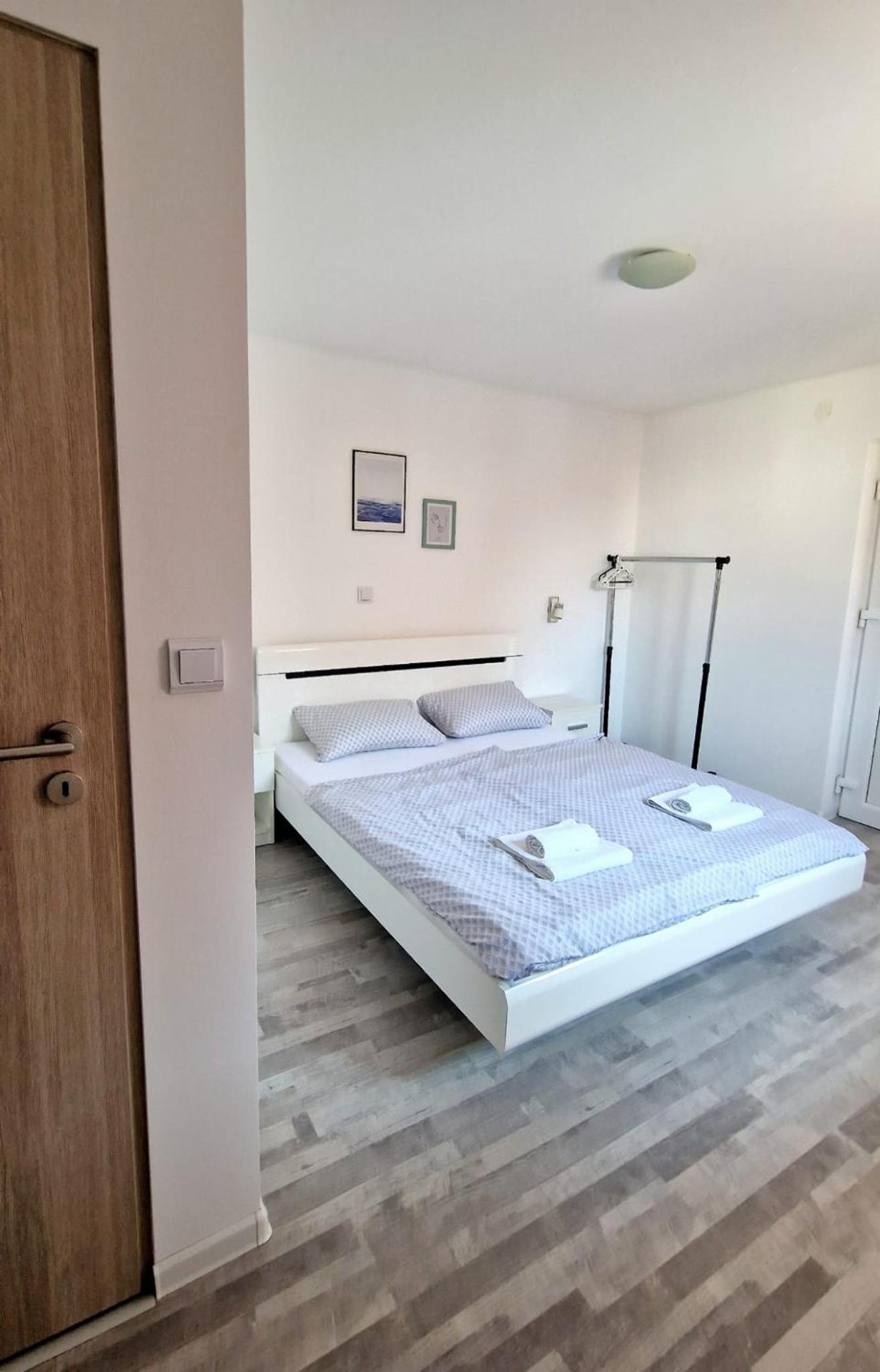 Double Room with Private Bathroom photo 3
