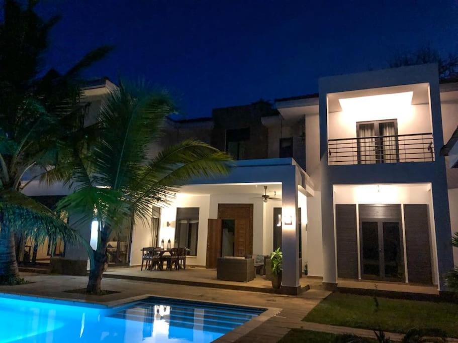 Three-Bedroom Villa photo 2