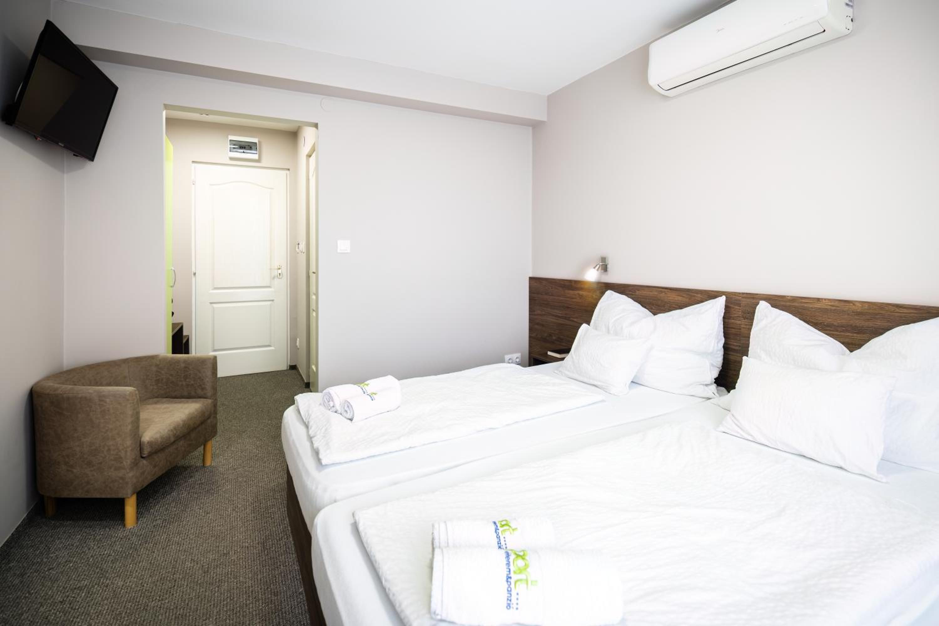 Double Room with Lake View photo 1