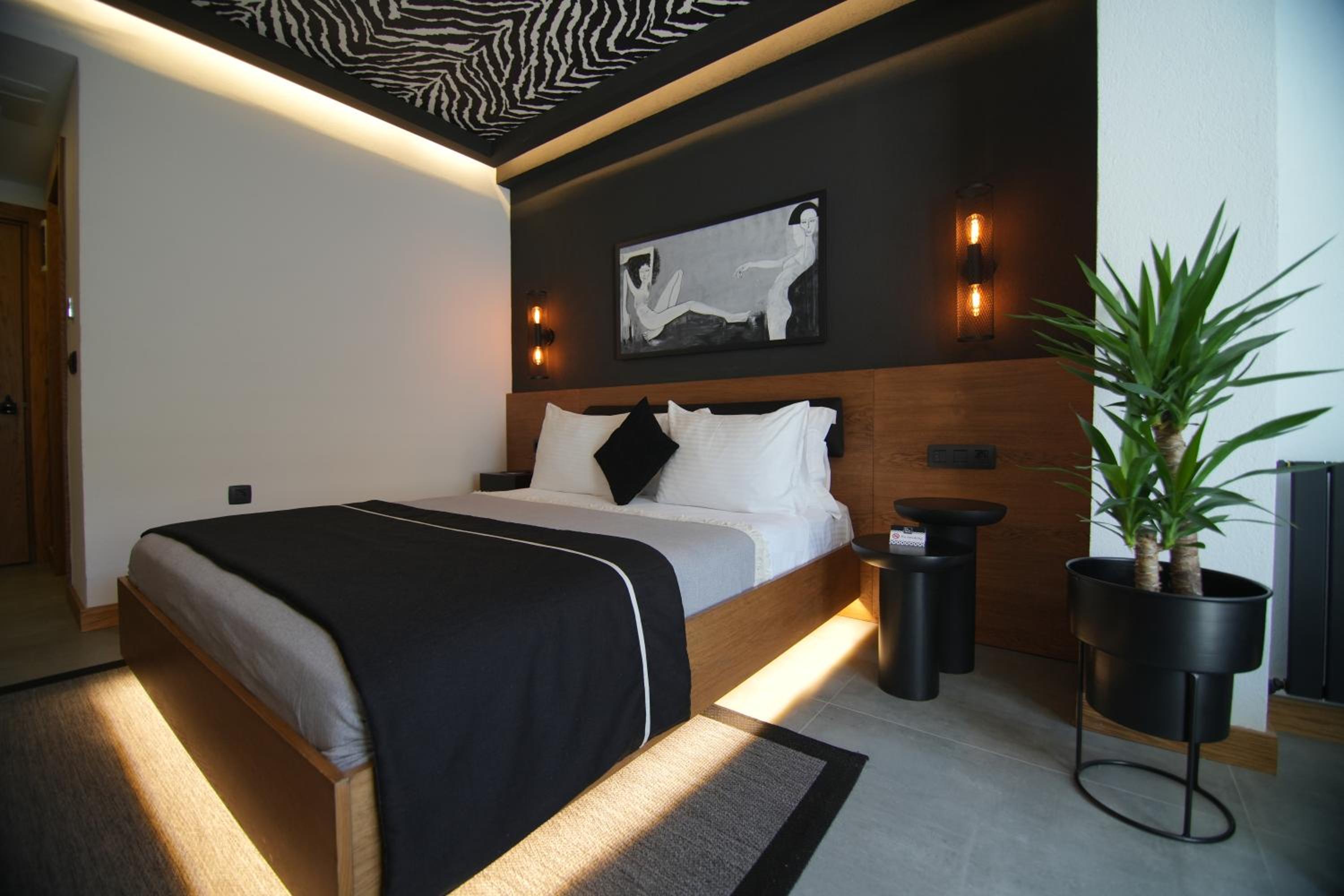 Double Room with Garden View - Photo 1