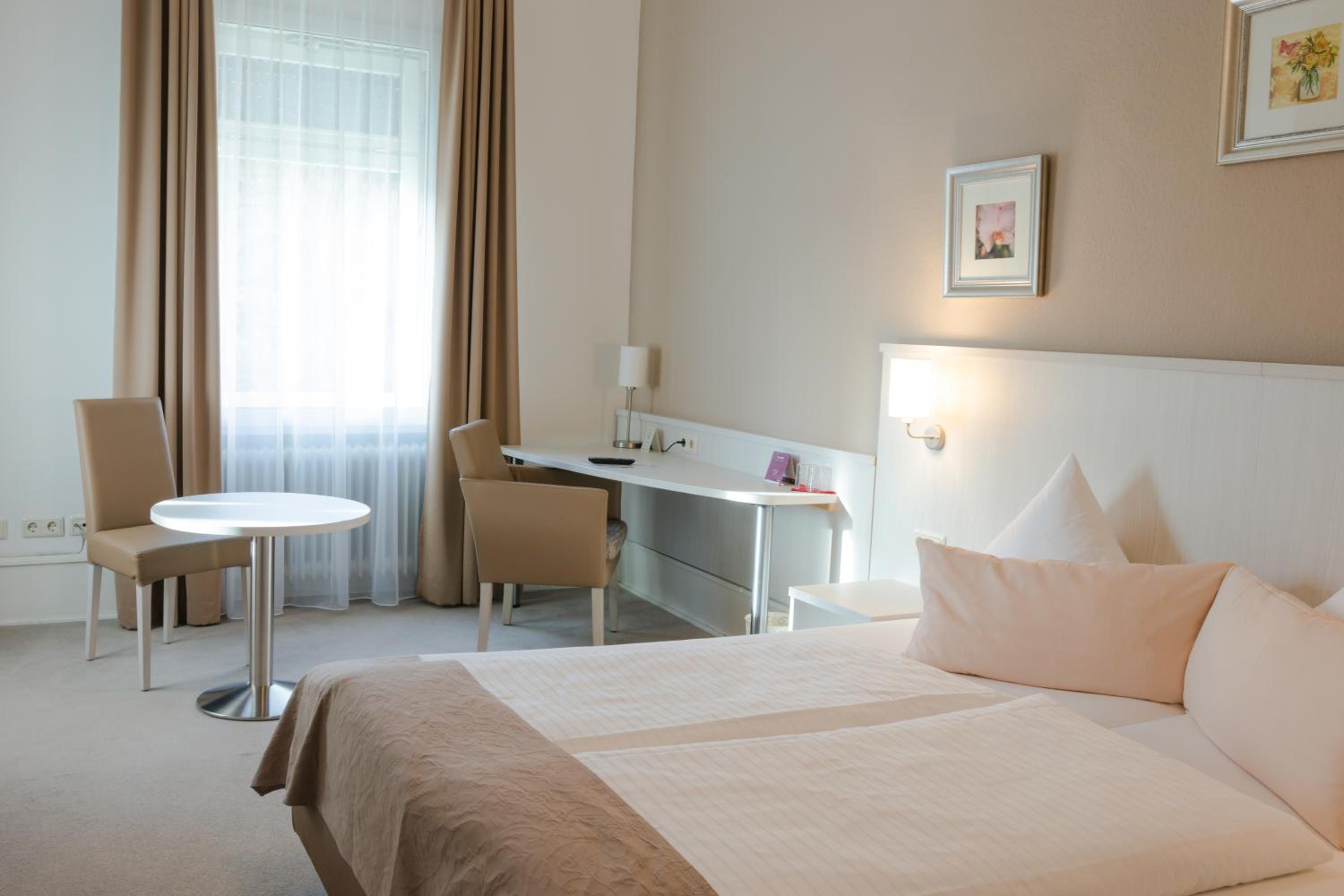 Double Room - Disability Access - Photo 2