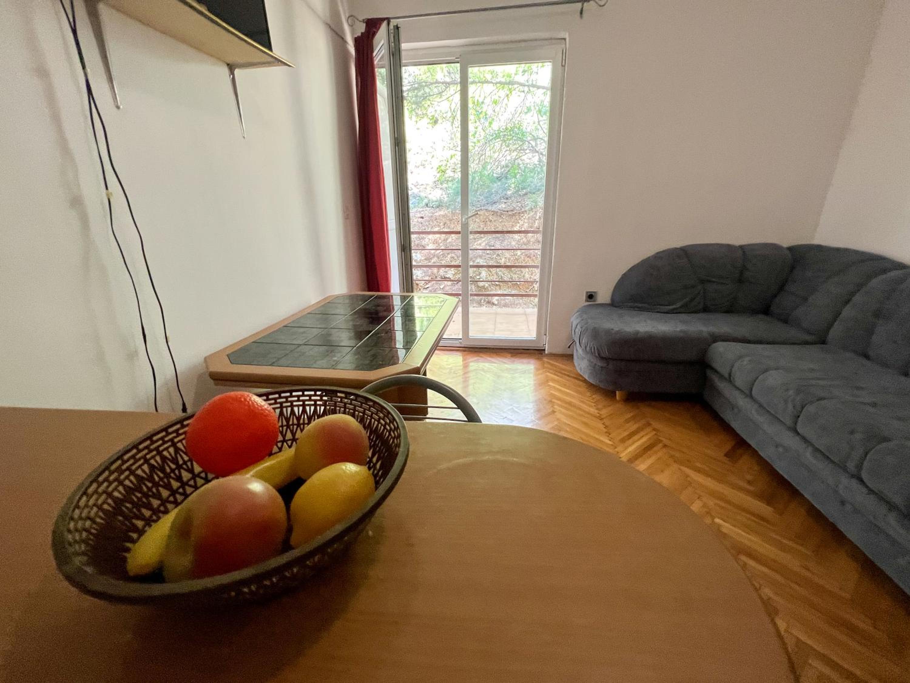 One-Bedroom Apartment photo 3