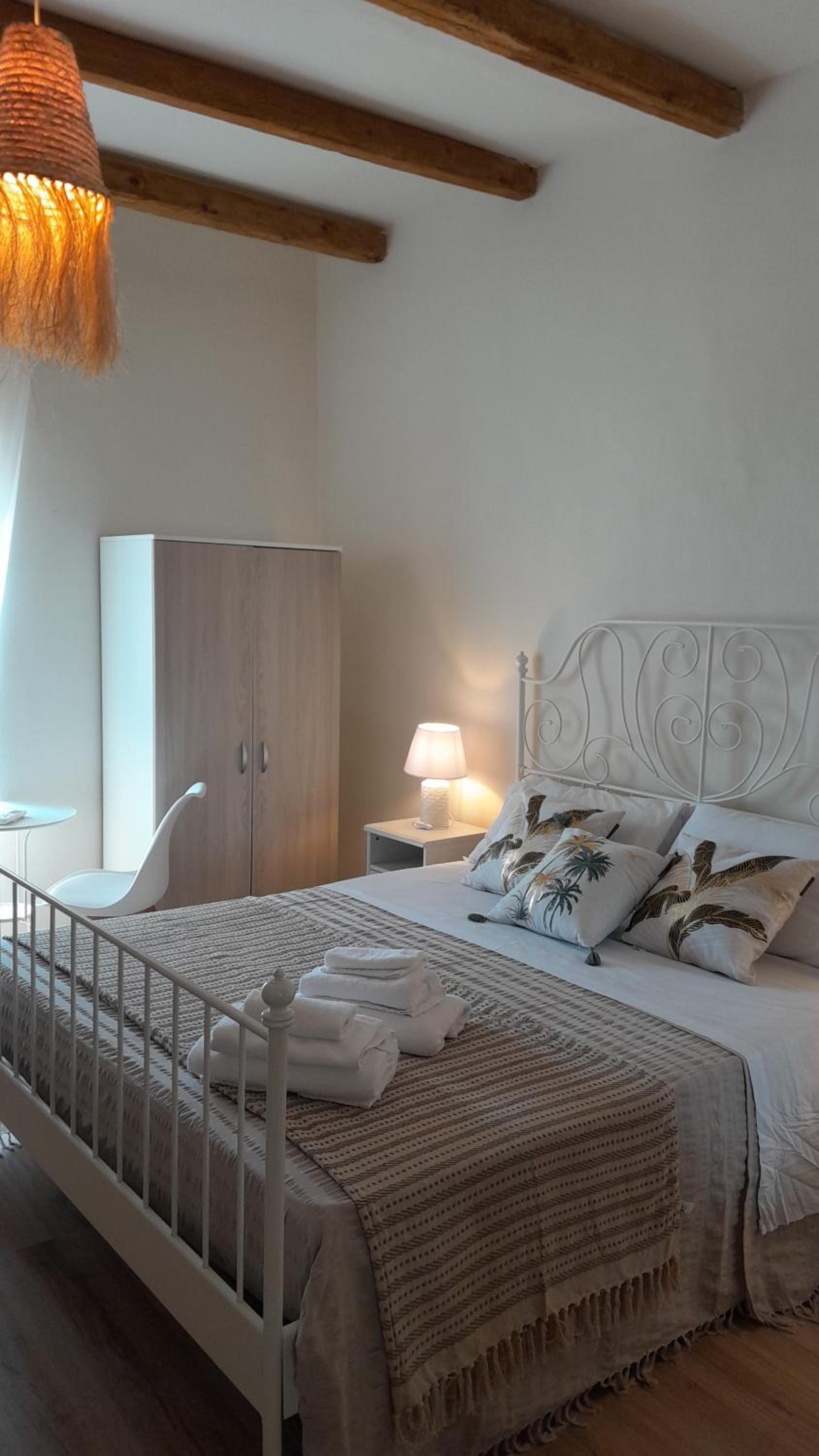 Double Room with Balcony (2 Adults + 1 Child) photo 2