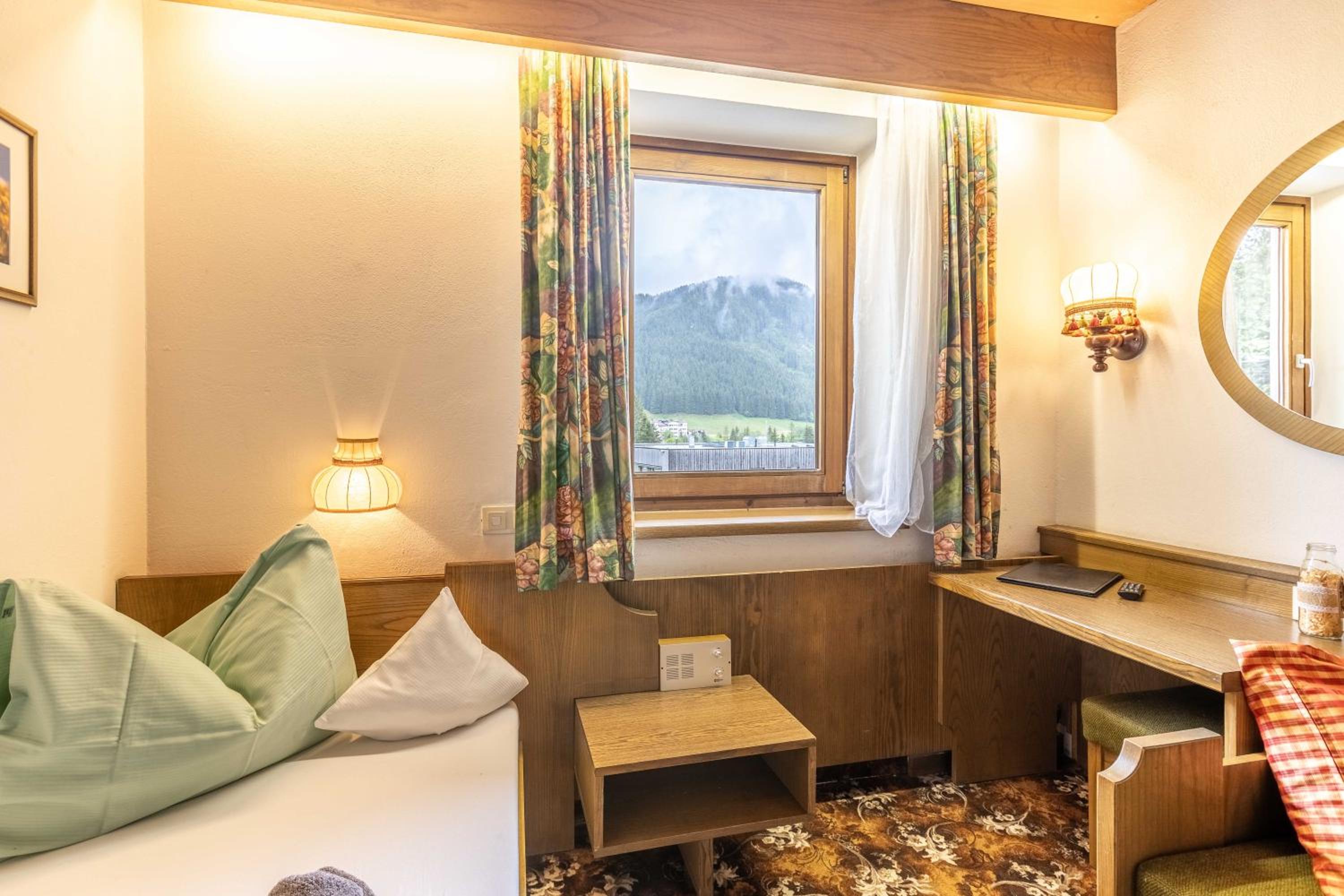 Single Room With Mountain View photo 3