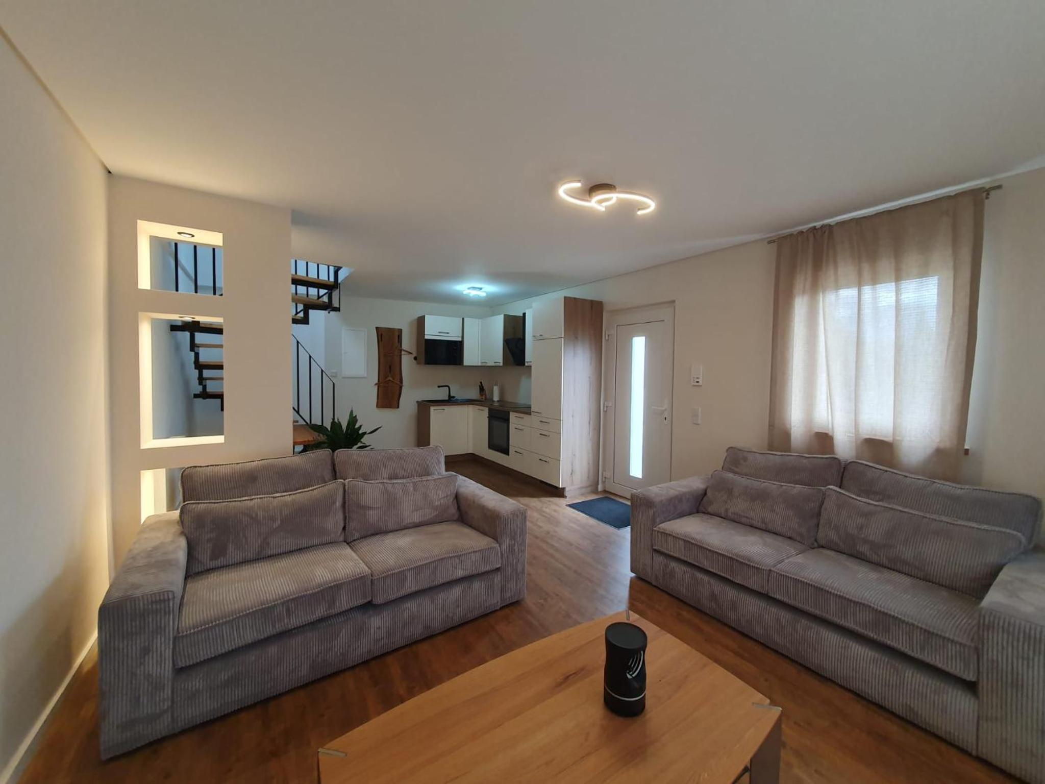 Deluxe Double Room (2 Adults + 1 Child)