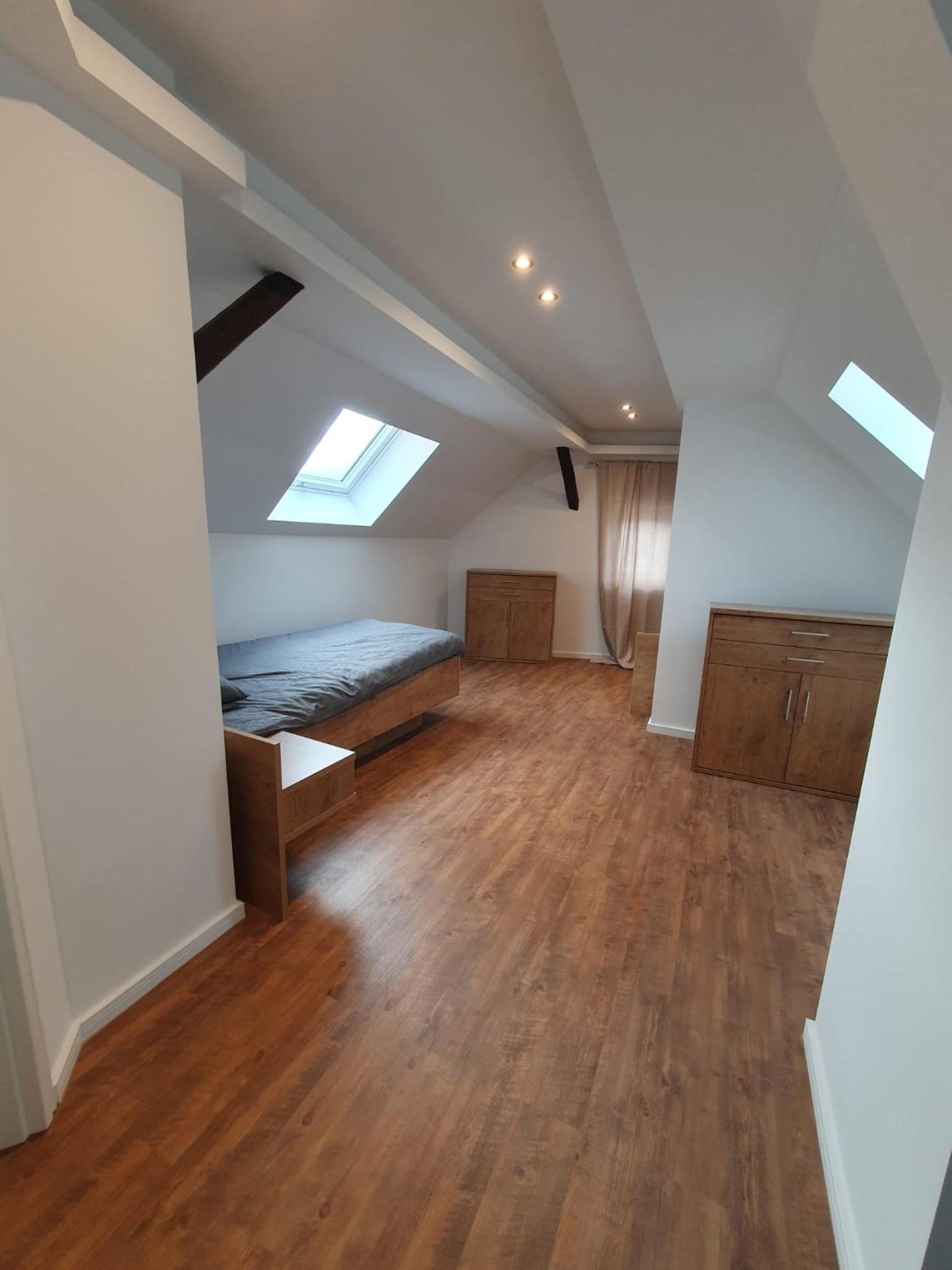 Deluxe Double Room (2 Adults + 1 Child) photo 2