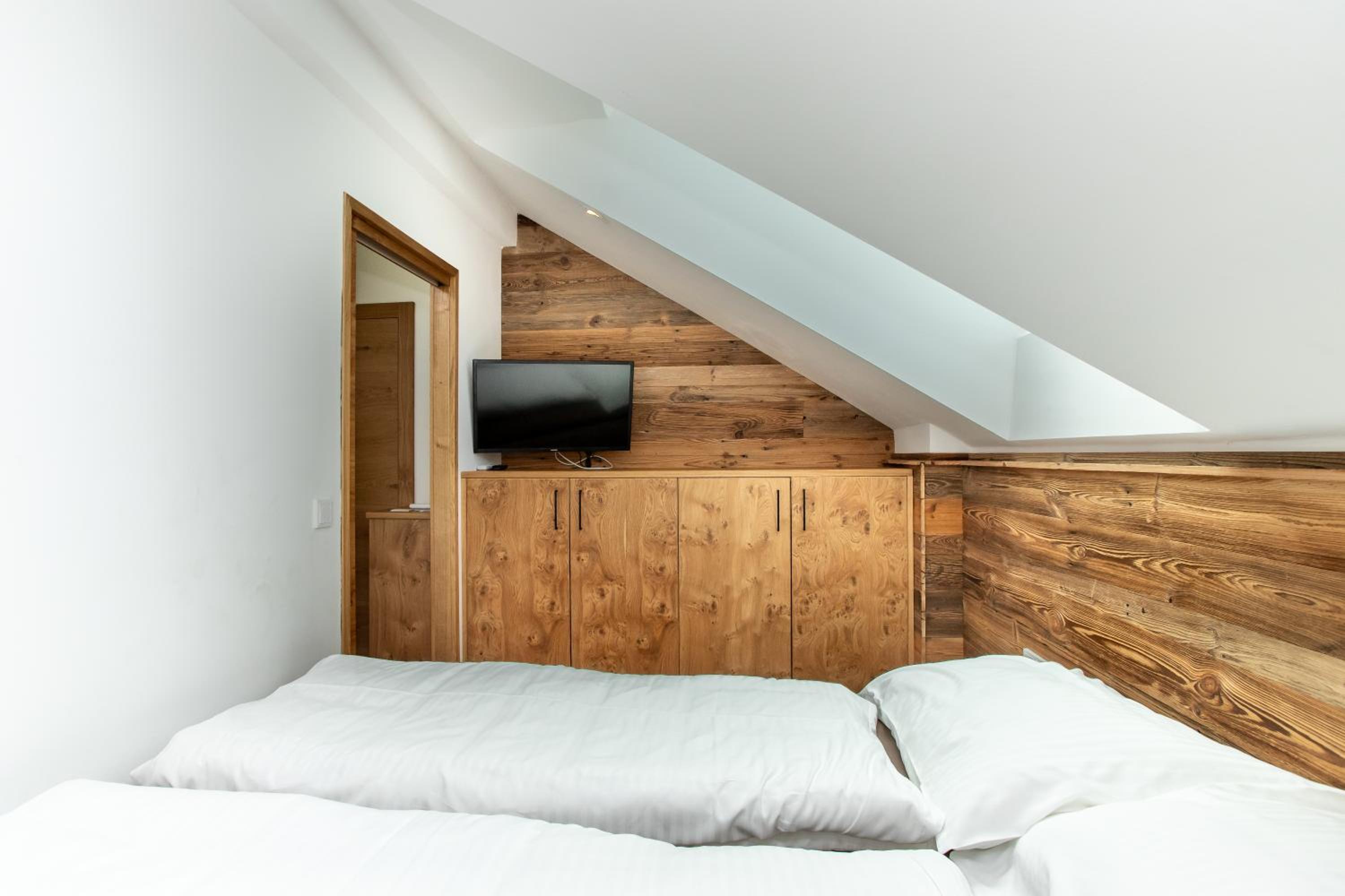 Apartment - Ground Floor photo 3