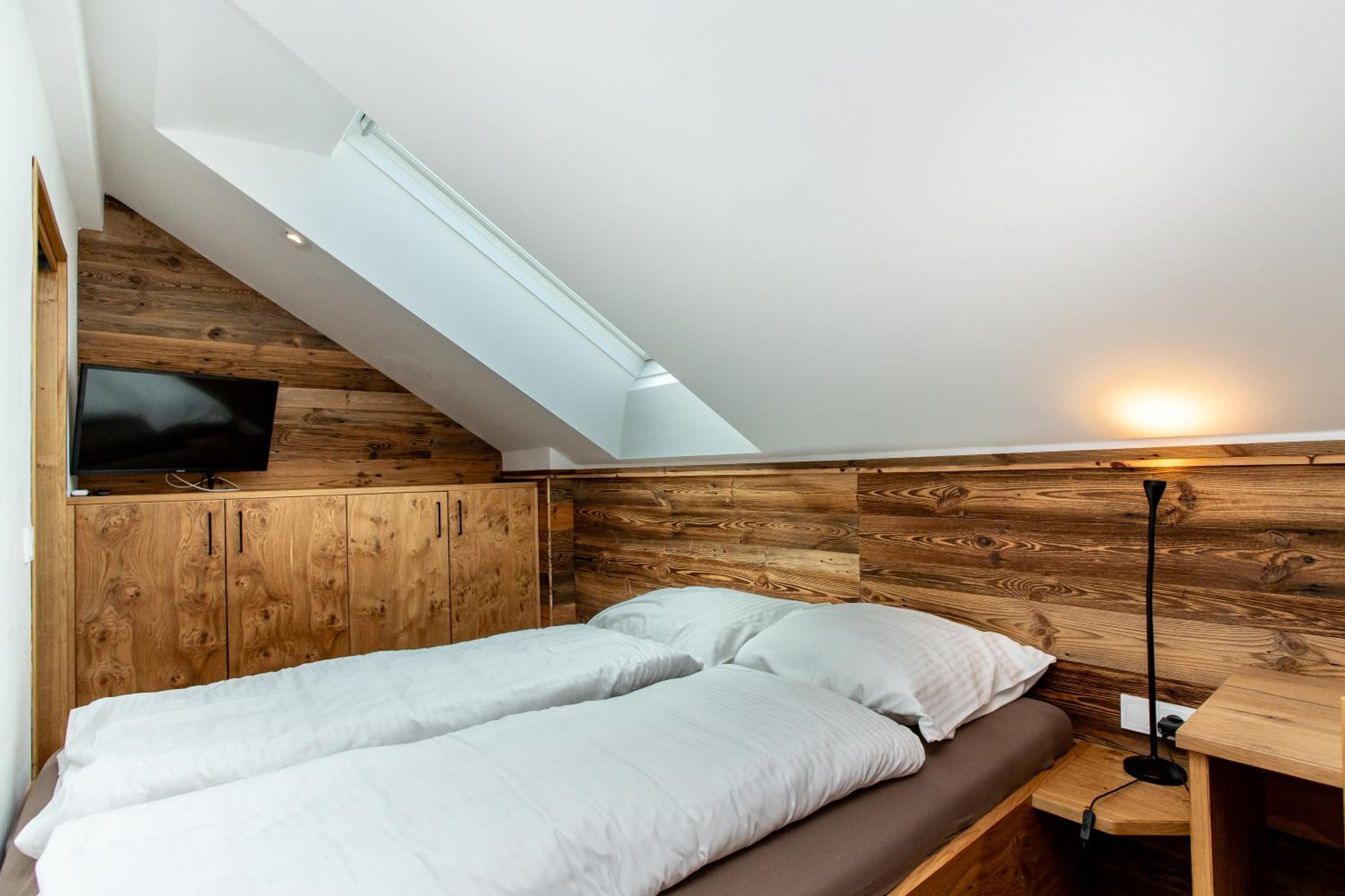 Apartment - Ground Floor photo 3