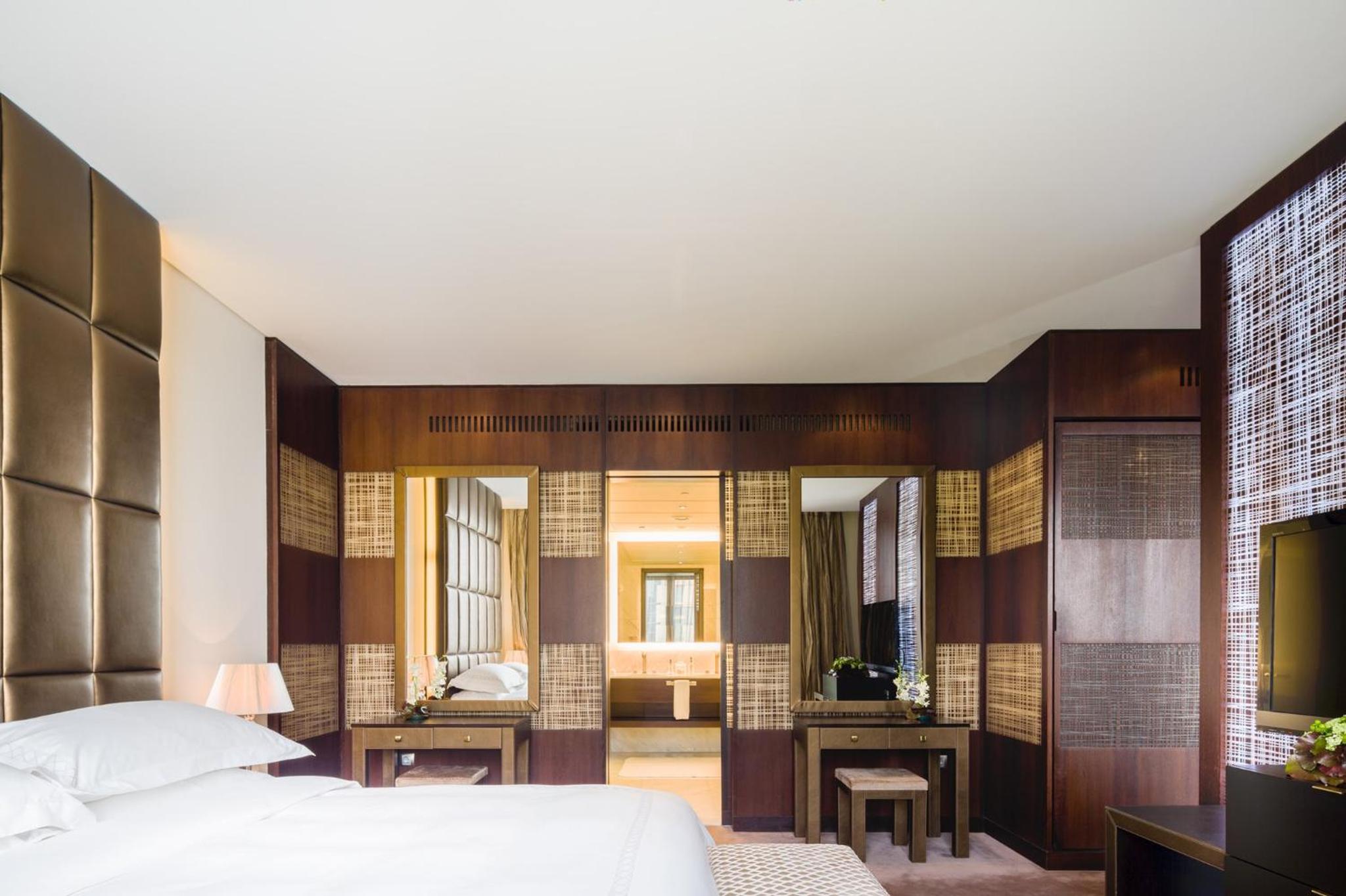 Landmark Suite