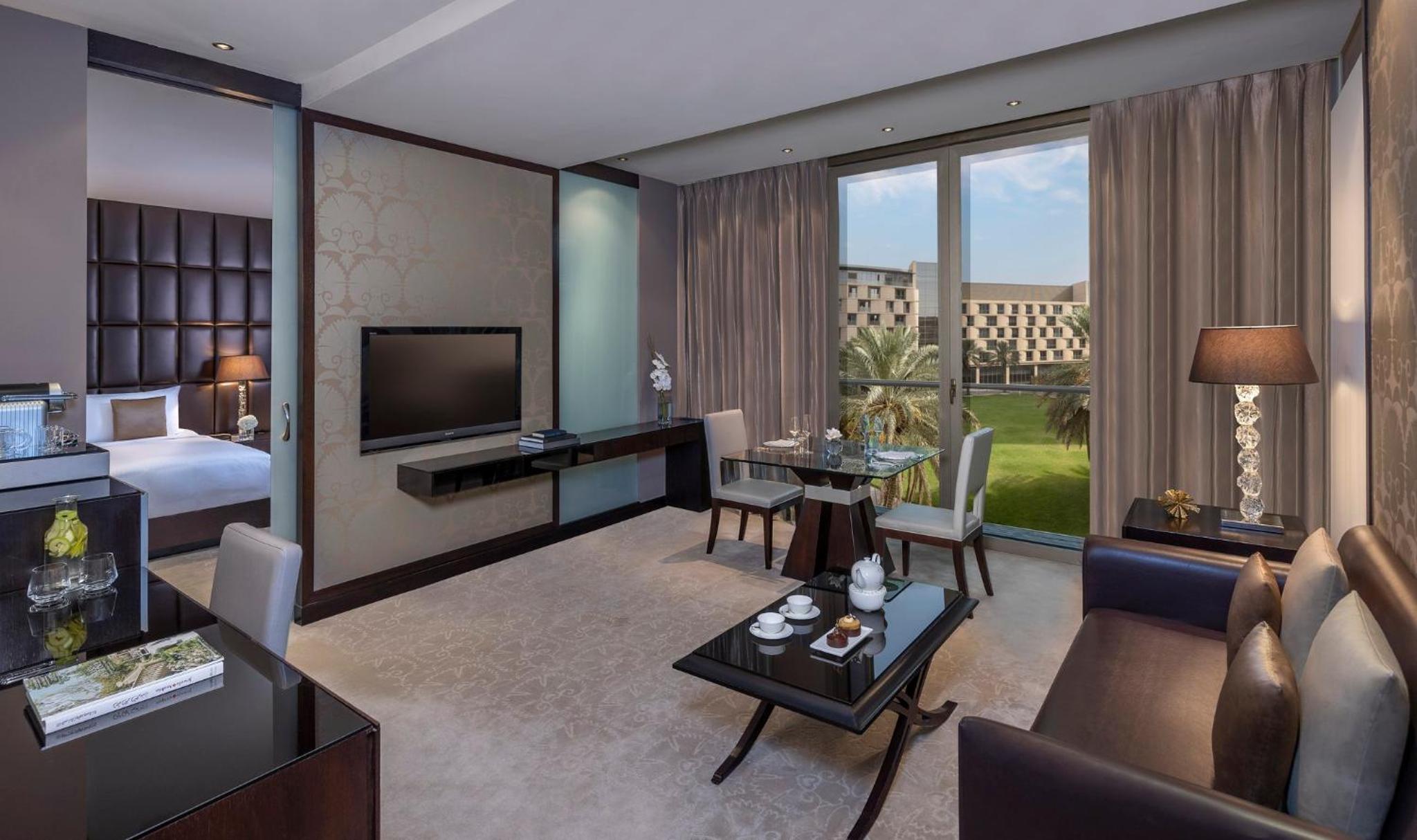 Premier One Bedroom Suite Twin